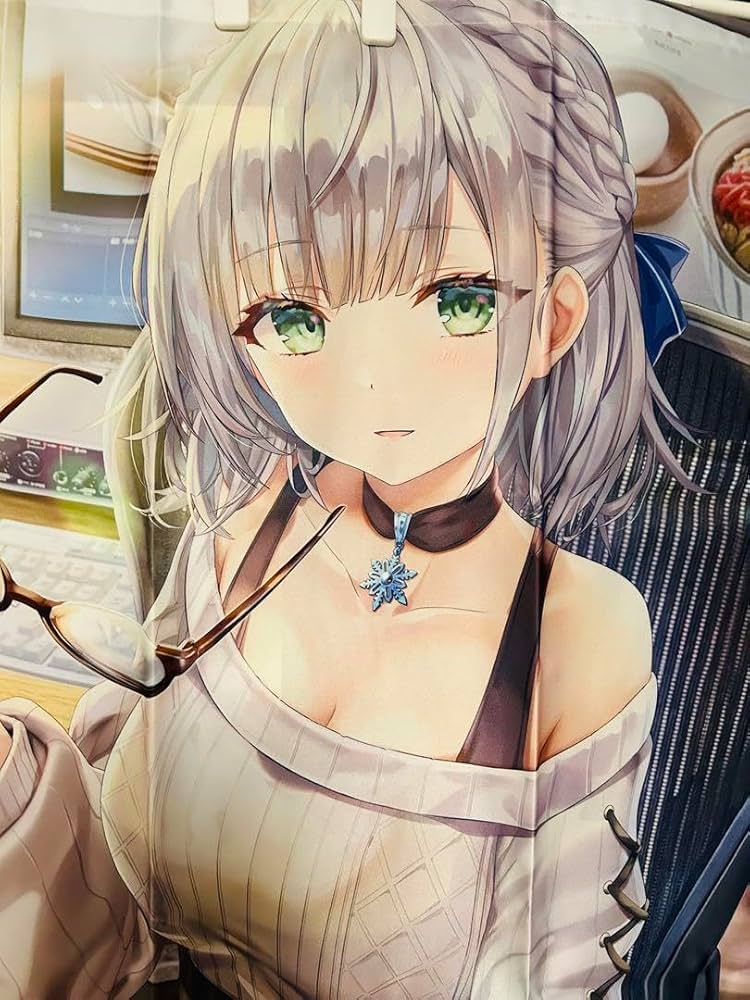 Amazon.co.jp: 白銀ノエル タペストリー 4H2Z : おもちゃ