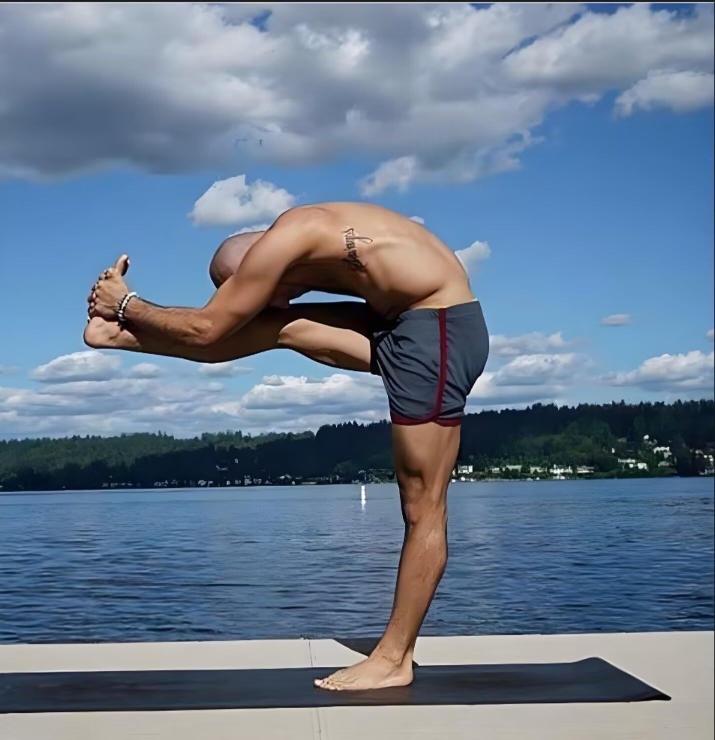 Men's Running Shorts Breathing Athletic Gym Mesh Shorts for Men Breathable Dog Paw Print Gym Workout Shorts