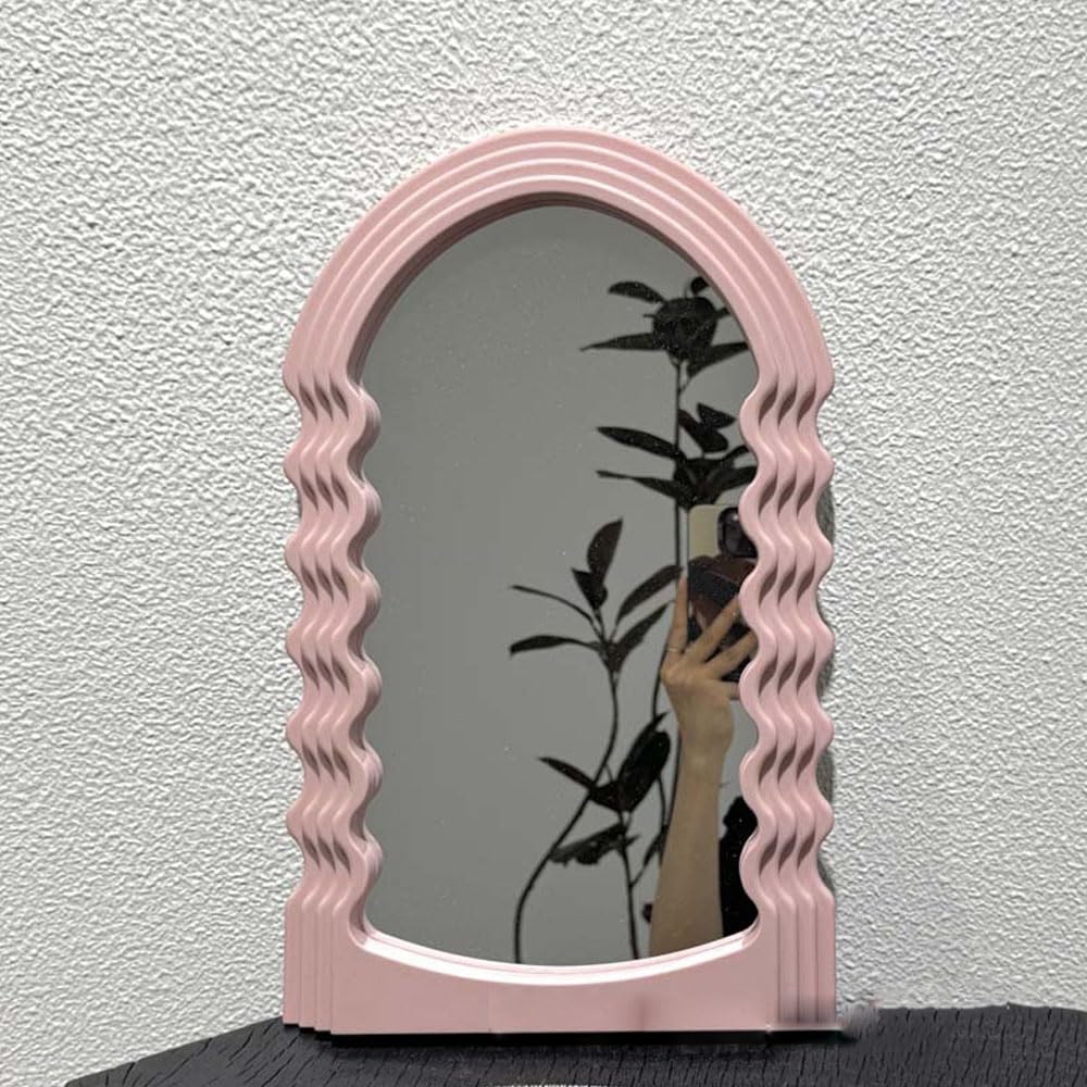 Miroir maquillage arche rose mural avec reflet haute définition
