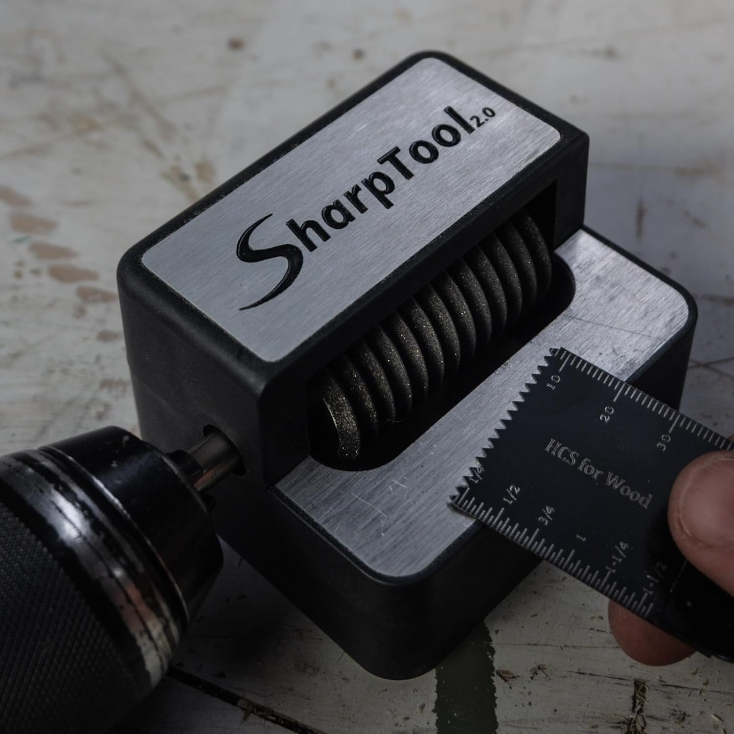 SharpTool 2.0 Afilador para Hojas de Sierra Multitool – Afilador de Precisión para Taladro para Afilar Hojas de Inmersión BIM, HCS y HSS, Accesorio para Herramienta Multifunción