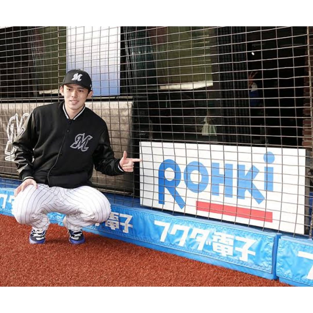 Amazon.co.jp: 佐々木朗希 ロート コラボ タオル ローキ