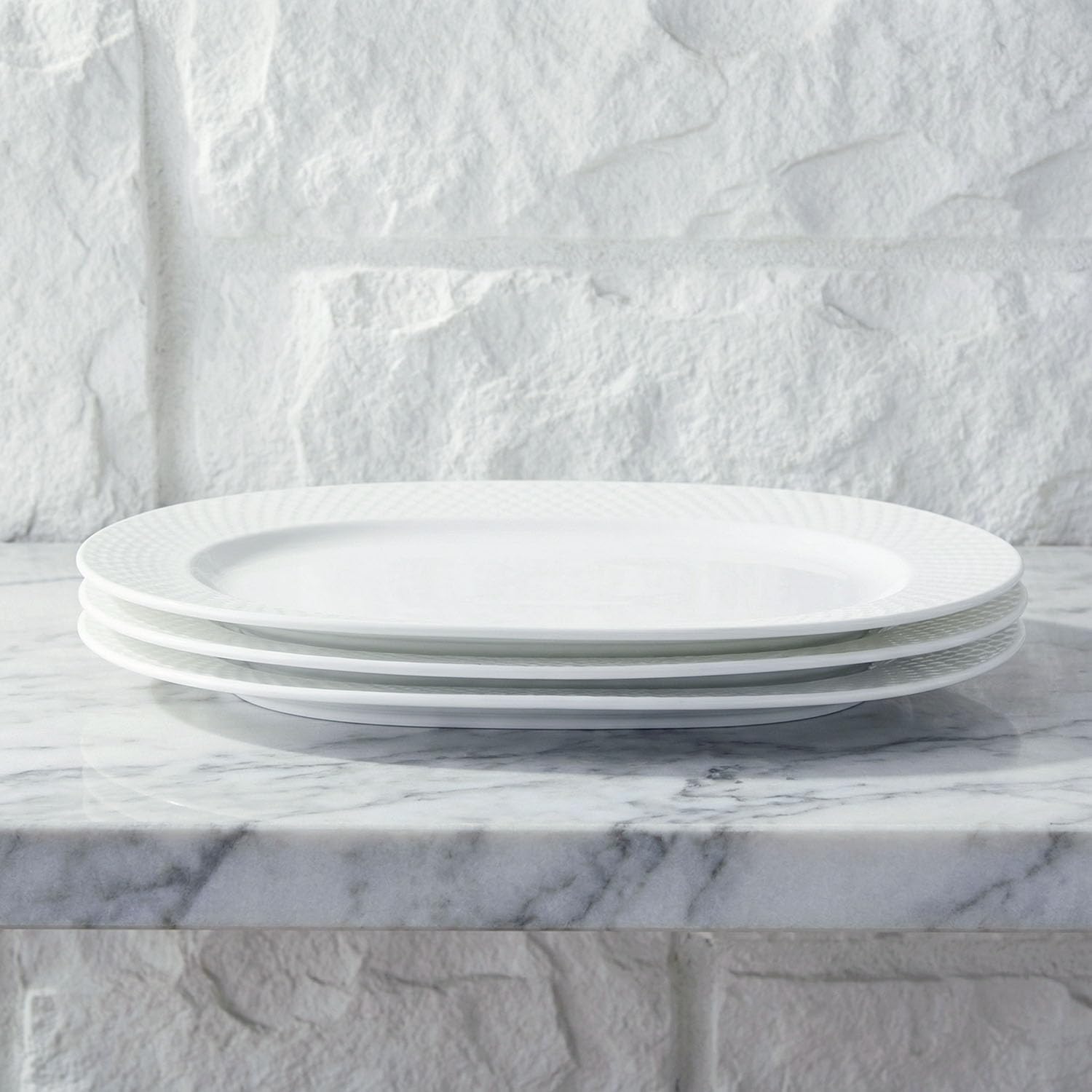 12-inch Ceramic Oval Plates (4-Piece Set): Dessert Plates, White Stackable Salad Plates, Appetizer Plates, Dinner Plates. Suitable for steak, bread, salads, desserts, etc.