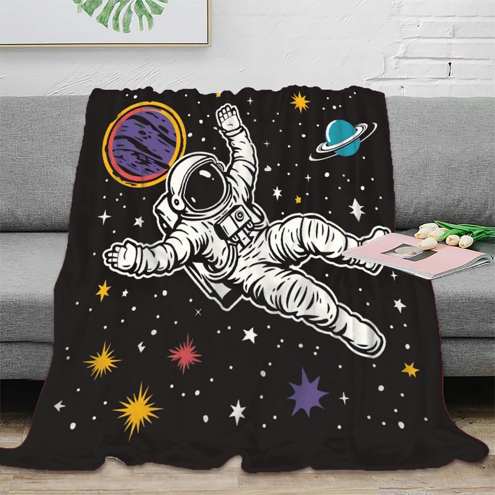 Couverture flanelle cosmos astronaute 150x200cm pour lit et canapé d'enfant