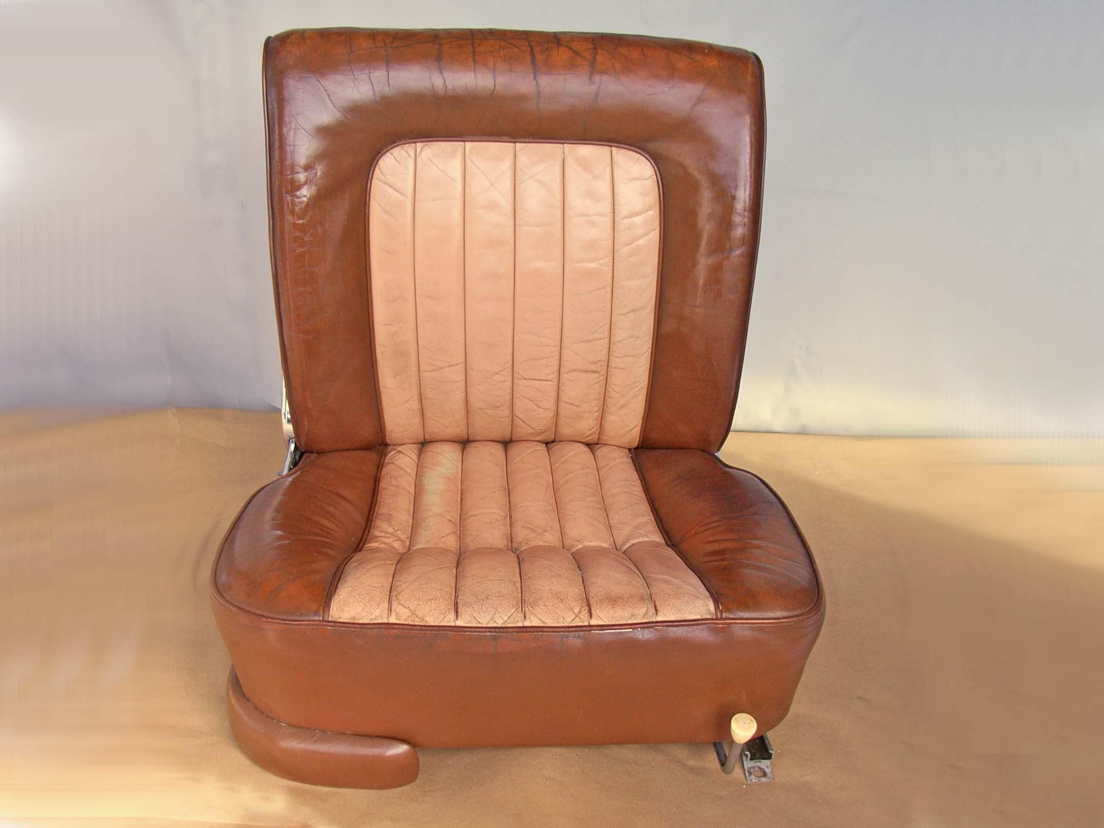 COLOURLOCK Old Leather Softener - Lederöl Weichmacher für Altleder, Macht Leder geschmeidiger und reduziert Bruchgefahr, Speziell für altes, verhärtetes Leder entwickelt 1L