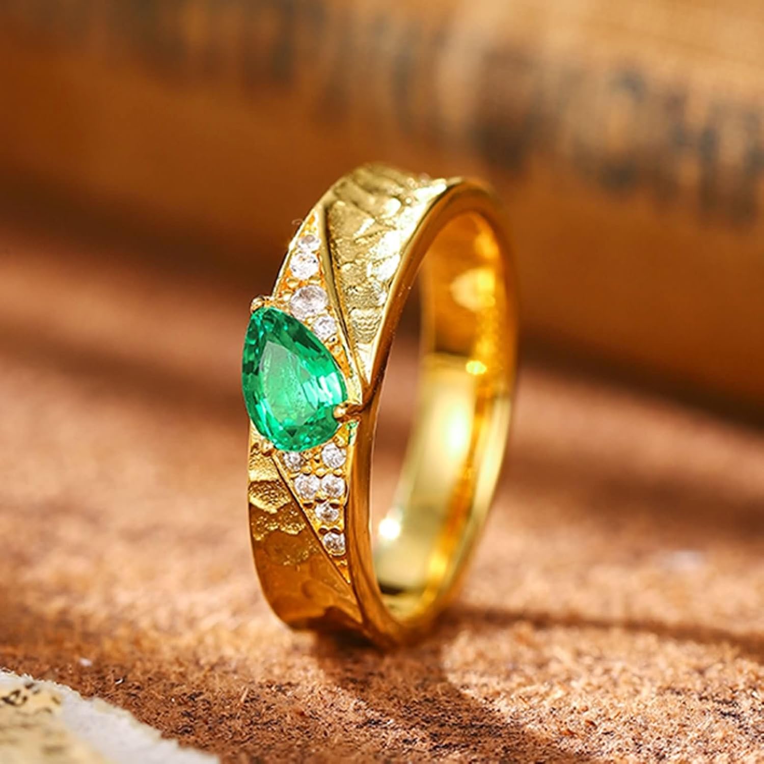 Wedding Bands 9ct / 14ct / 18ct Gold Women, Water Drop with 0.5ct Emerald and Moissanite, Gold Green Promise Ring