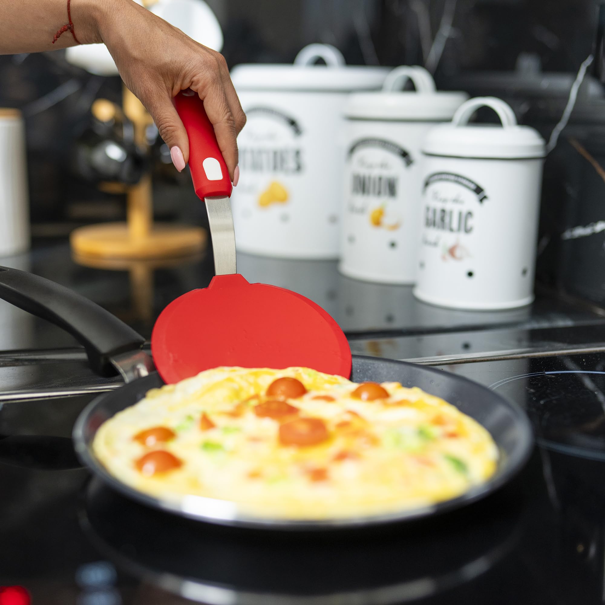 Espátula de silicona para panqueques | Aleta de borde biselado ancho con mango curvado de acero inoxidable | Cocina antiadherente resistente al calor