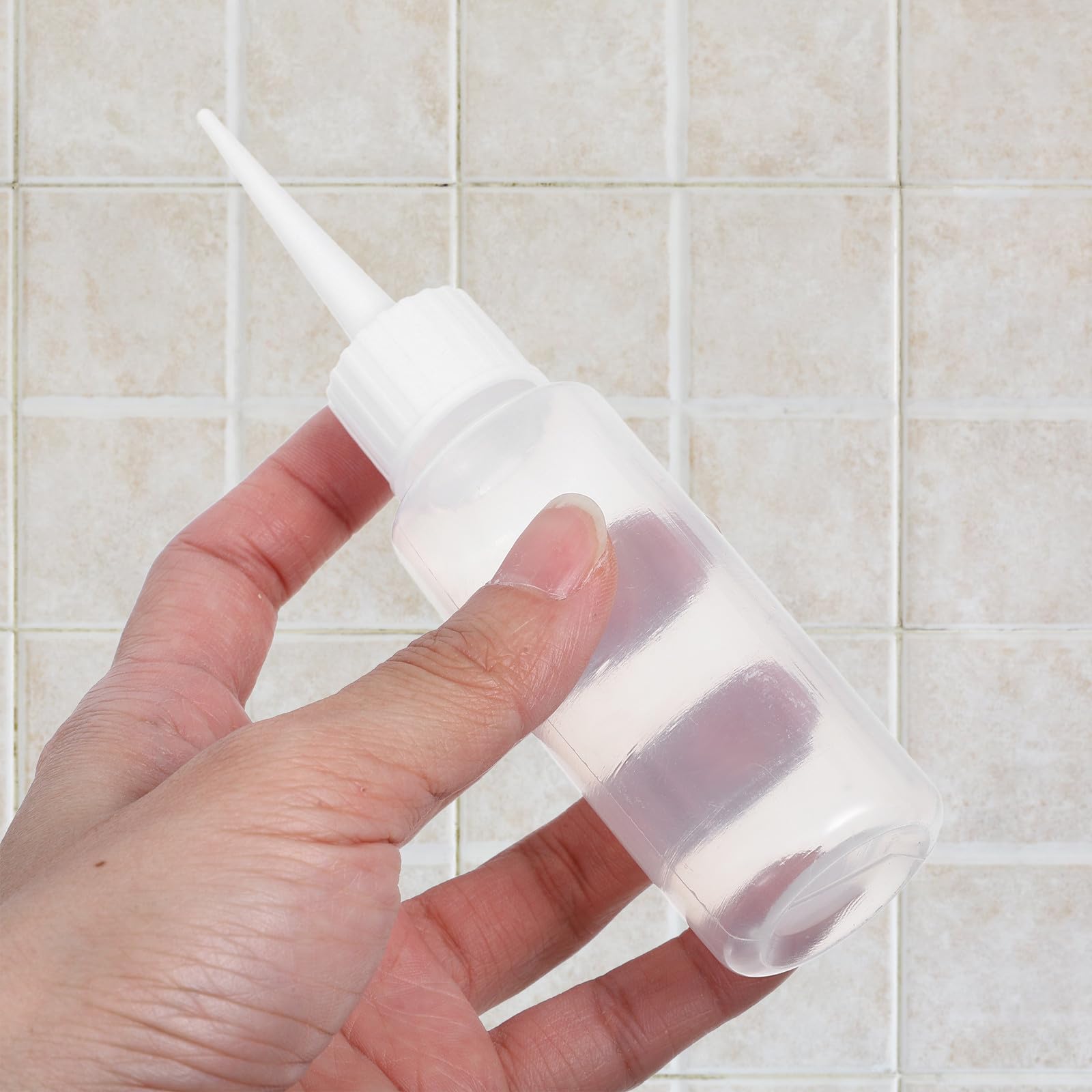 UPKOCH 4 Piezas Botella Dispensadora de Pegamento de Polietileno 50ml de Color Blanco Punta Precisa y Diseño Fácil de Exprimir para Proyectos DIY y Manualidades
