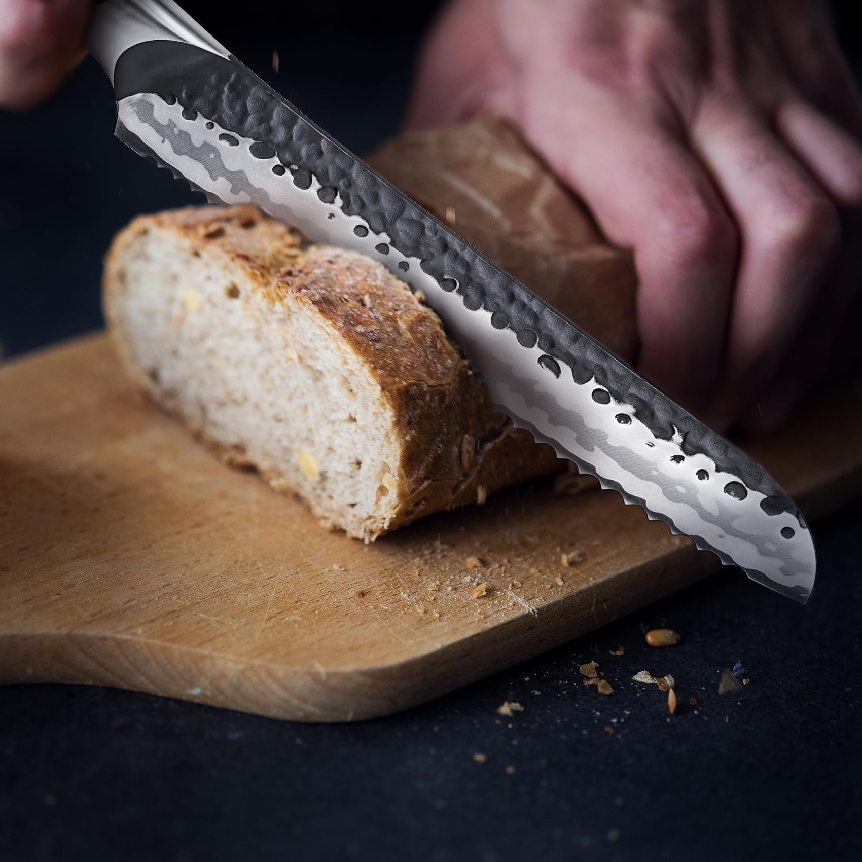 SHAN ZU Brotmesser mit Wellenschliff Profi 20 cm aus 7 Schichten Hochwertigem Rostfreiem Carbon Stahl, Extra Scharfe Messerklinge mit Ergonomischem Ahornholzgriff | 7 Lagen Carbonstahl, 10Cr15MoV-Stahlkern, extra scharfer Klinge, Ahornholz-Griff & Geschen