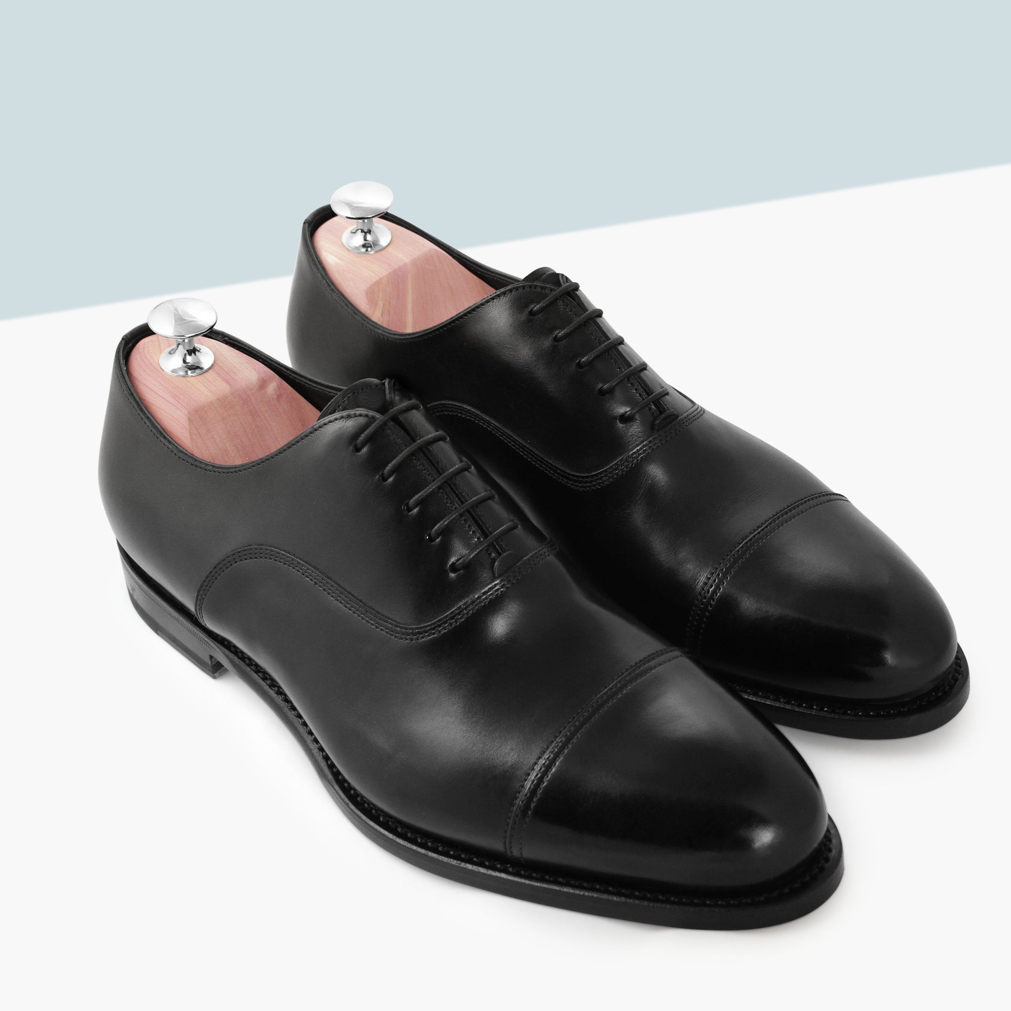 Schlesinger – 8 Paar Premium Herren Schuhspanner aus edlem Zedernholz für eine optimale Schuhpflege. Modell Kaiser. Größe 39 – 48 in Silber oder Gold.