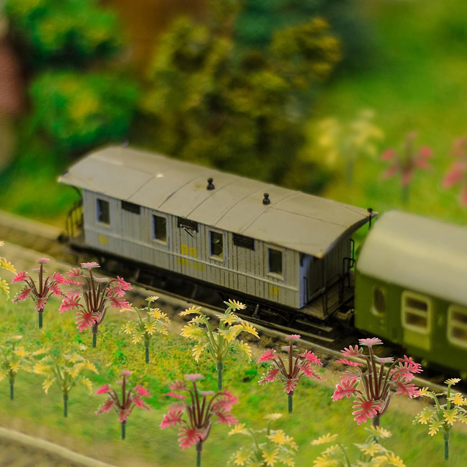 100 Pcs Model Trees Mixed Miniature Yellow Red Plants Artificial Train Scenery Diorama Architecture Mini Tree Fake Shrubs Flowers for Fairy Garden DIY Railway Landscape - Image 6