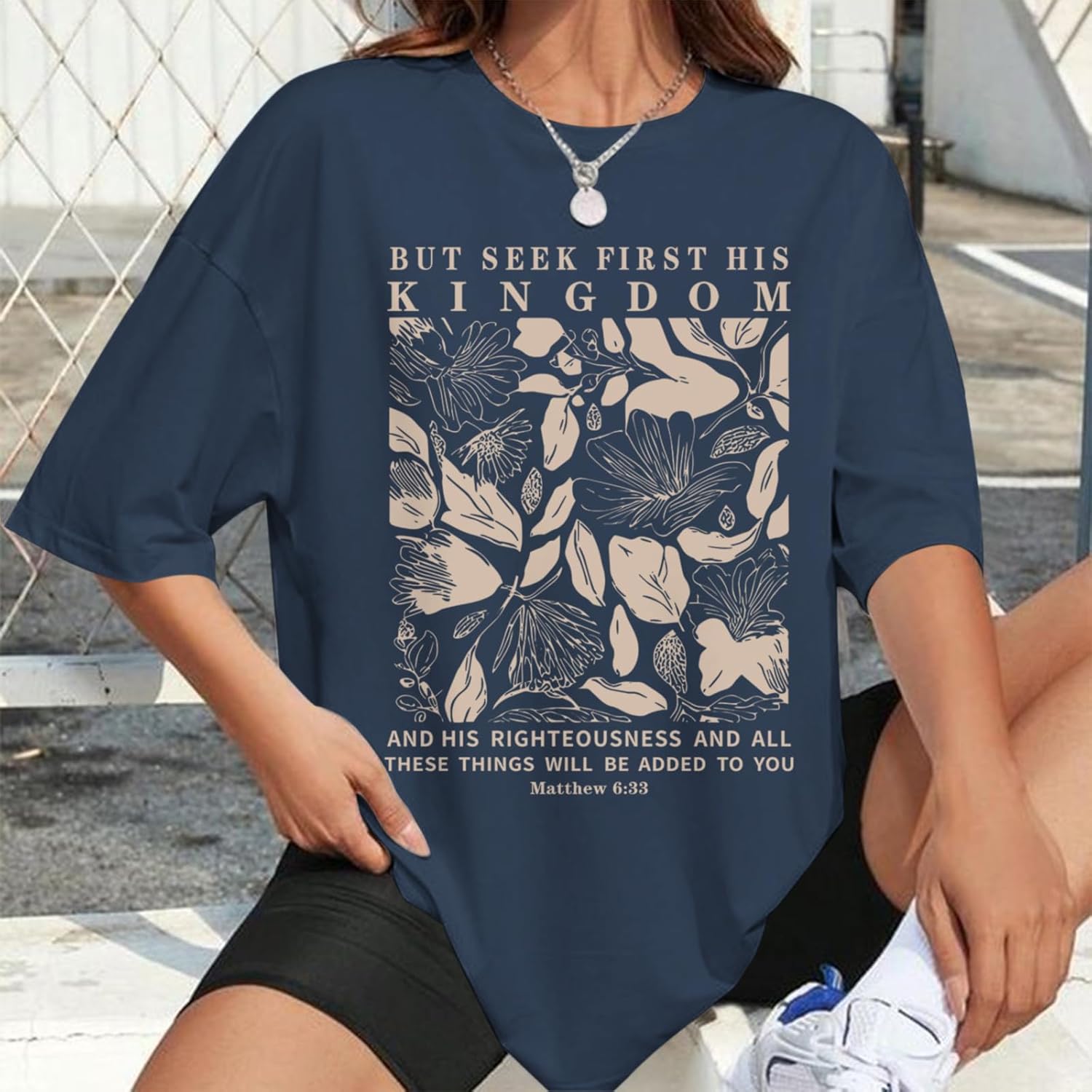 Oversized Christian Faith Shirts for Women Jesus Bible Verse Tshirts Wildflower Floral Boho Shirt Vintage Graphic Tee - Image 2