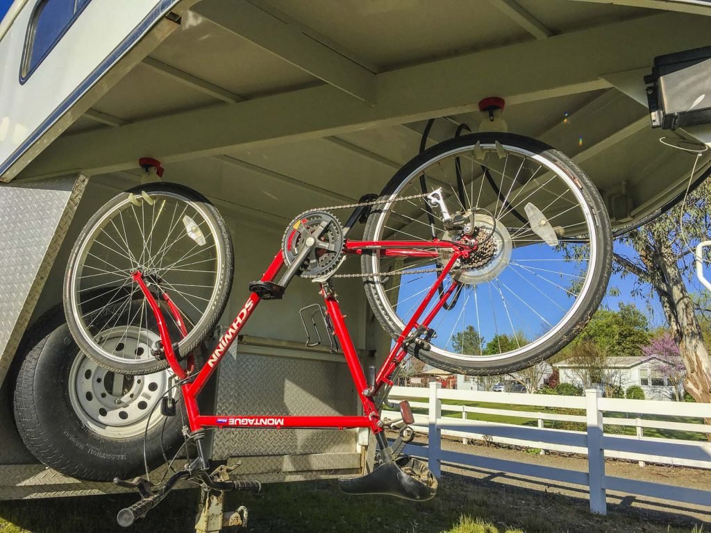 Gеt Pорulаr оƒƒеr Hang Em Up Large Magnetic Hanger - Holds Tools, Lights, Cords and More!