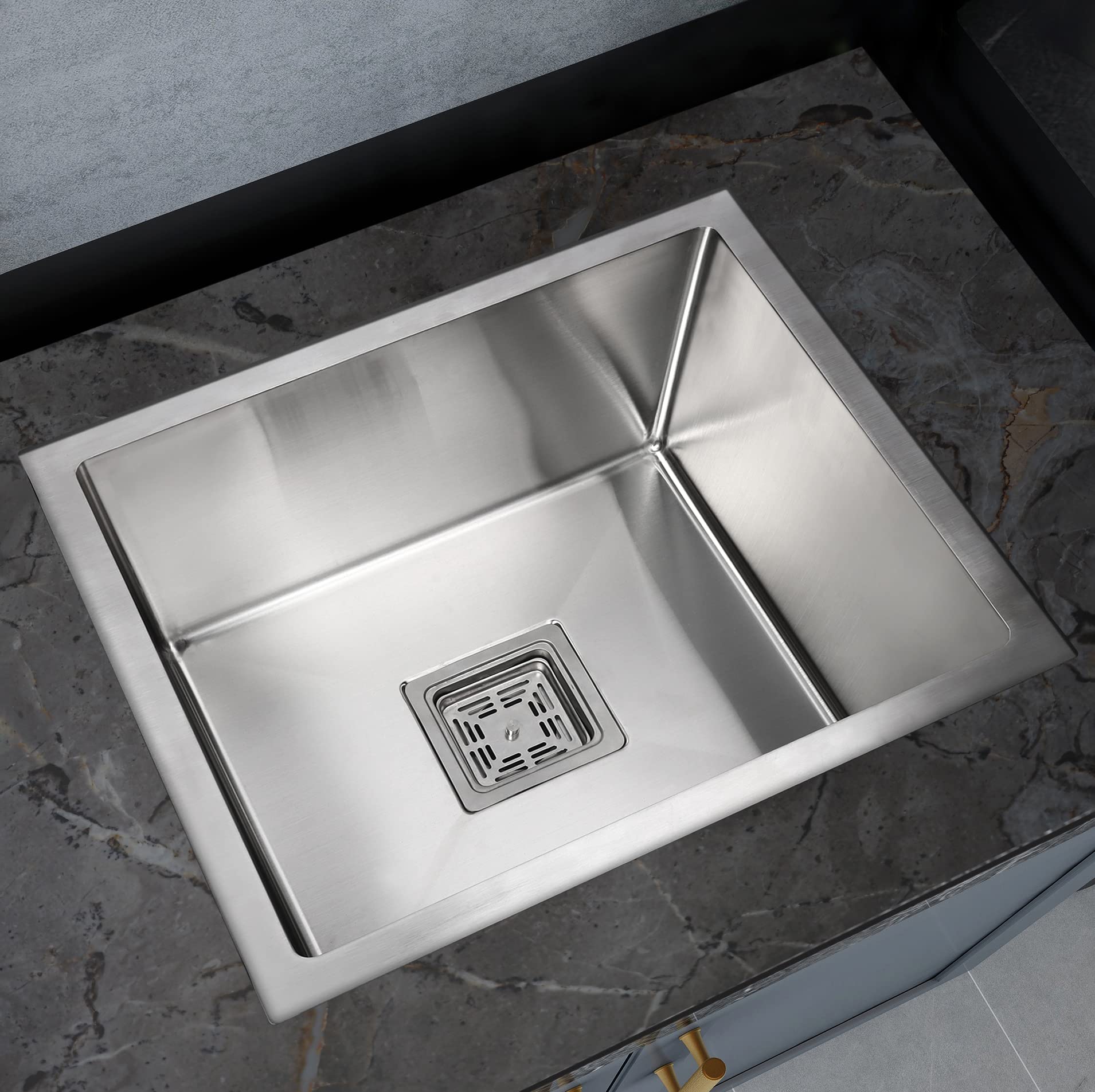 PlantexKitchen Sink/304 Grade Stainless Steel Single Bowl Handmade Kitchen Sink with Drain Rack, Hose Pipe and Square Coupling –Matt Finish (18 x 16 inches)