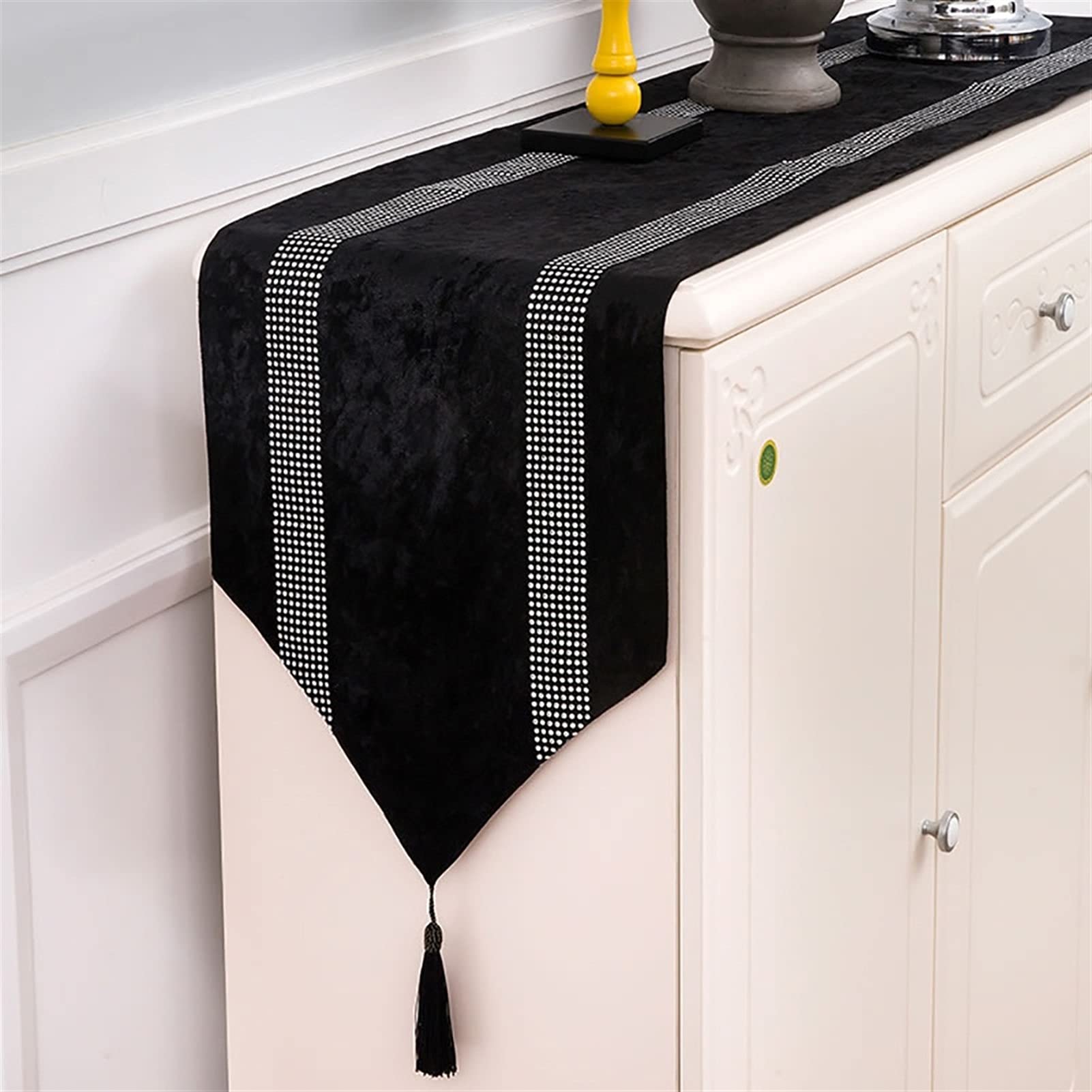 Elegant und luxuriös Tischläufer Stilvolle Atmosphäre Einfache Moderne Diamant Noble Luxuriöse Silbergrau Sparkle Crushed Samt Bling Table Runner, 5 Farben (Nero,32 * 210cm)