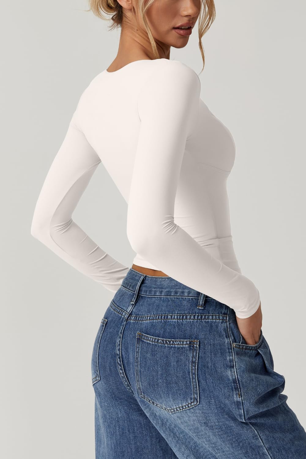 QINSEN Women's Long Sleeve V Neck T Shirts Double Lined Crop Top Seamed Cup Going Out Tops - Image 2