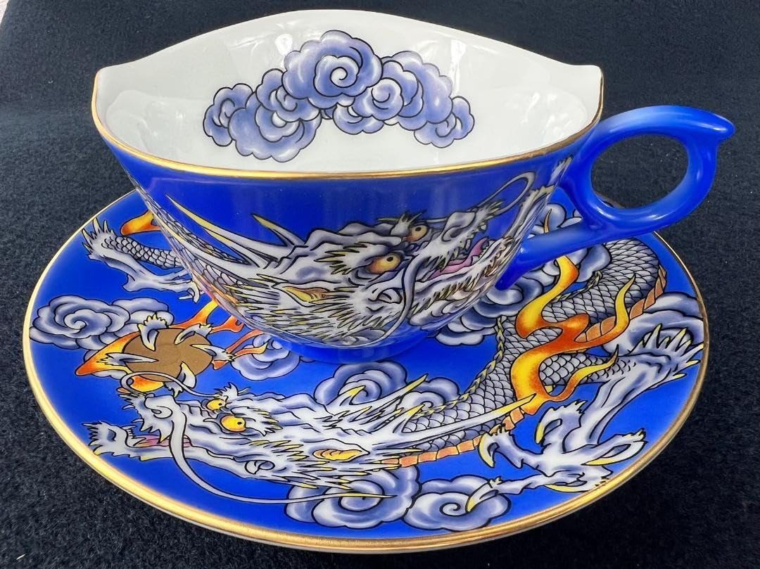 有田焼 金龍窯 中村一代 コーヒーカップ　金彩雲龍絵 珈琲碗　共箱 有田焼 金龍窯 中村一代 コーヒーカップ金彩雲龍絵 珈琲碗共箱