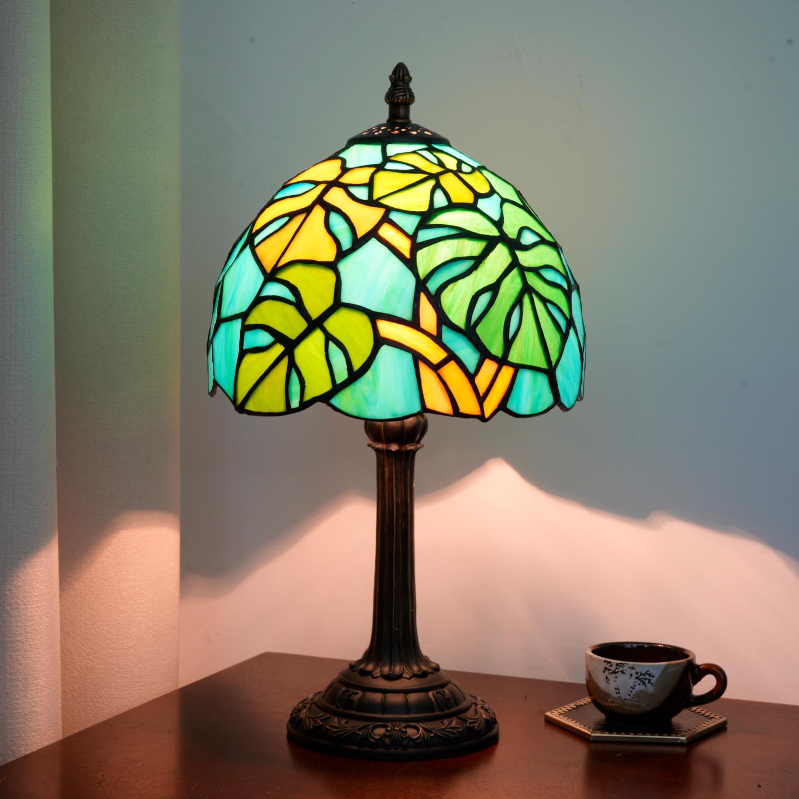 Tiffany mesa lámpara tortuga atrás bambú palma hojas vidrio lámpara hecha a mano verde lado de cama lindo acento luz de mesa de noche
