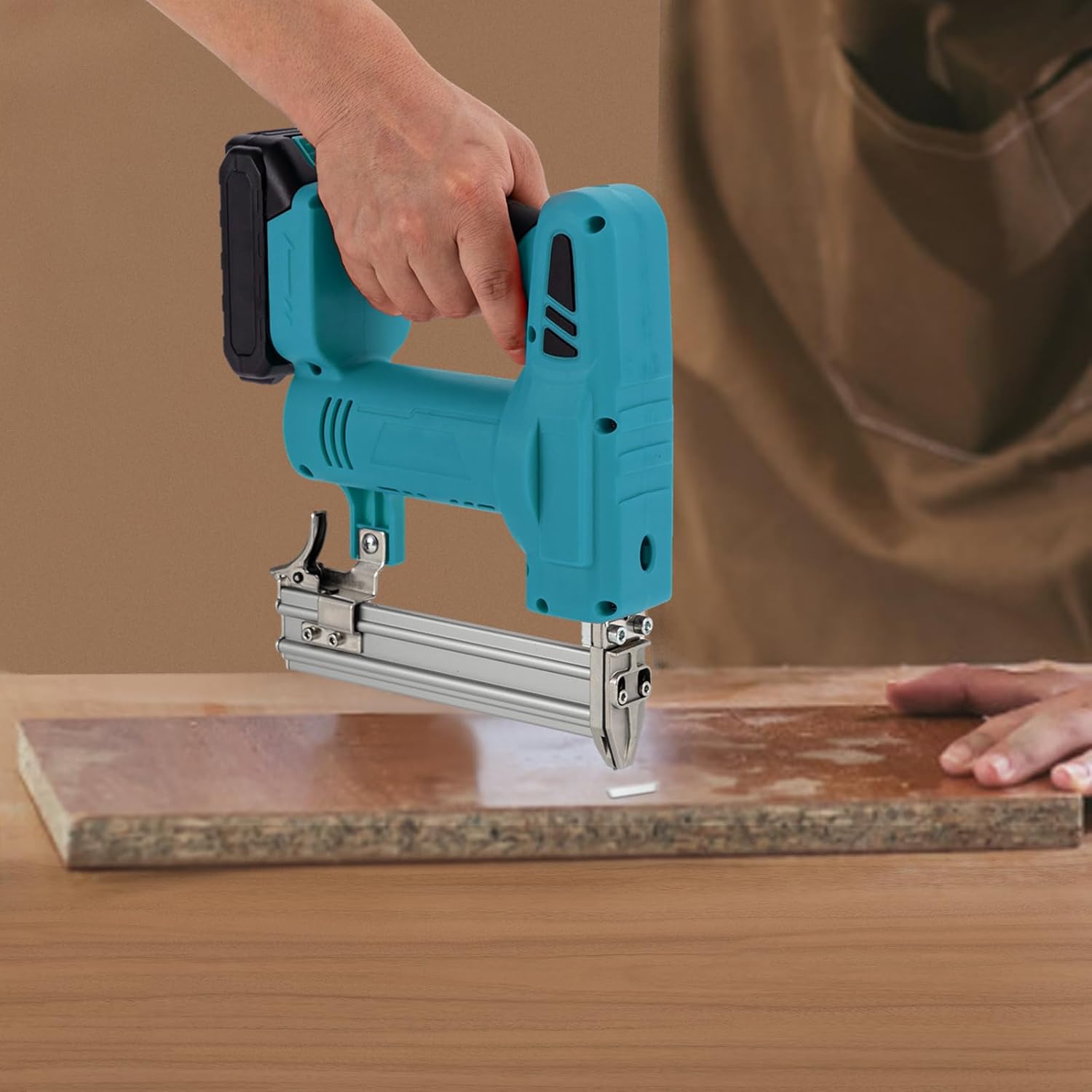 20V Cordless Brad Nailer - 2-in-1 Nail Gun for Upholstery, Carpentry and DIY - Nail Gun with1.5Ah Battery and Charger - Accepts 0.4-1.3in (Straight Nails) and 0.6-1in (Yard Nails) (Blue)