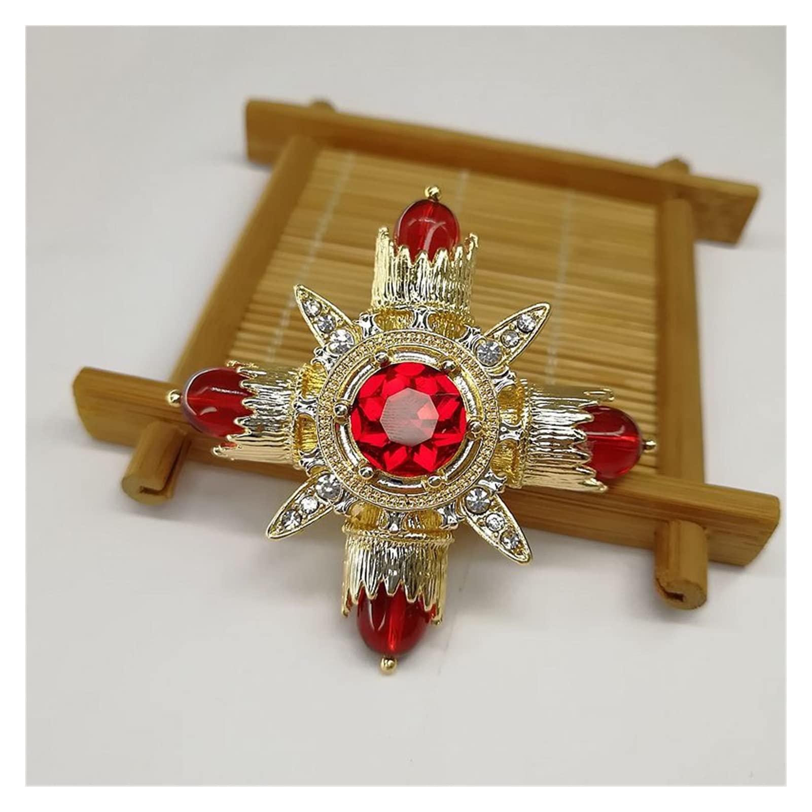 ヨッコ❣️ミステリーセッティングルビーブローチ ヨッコ❣️ミステリーセッティングルビーブローチ Amazon.co.jp