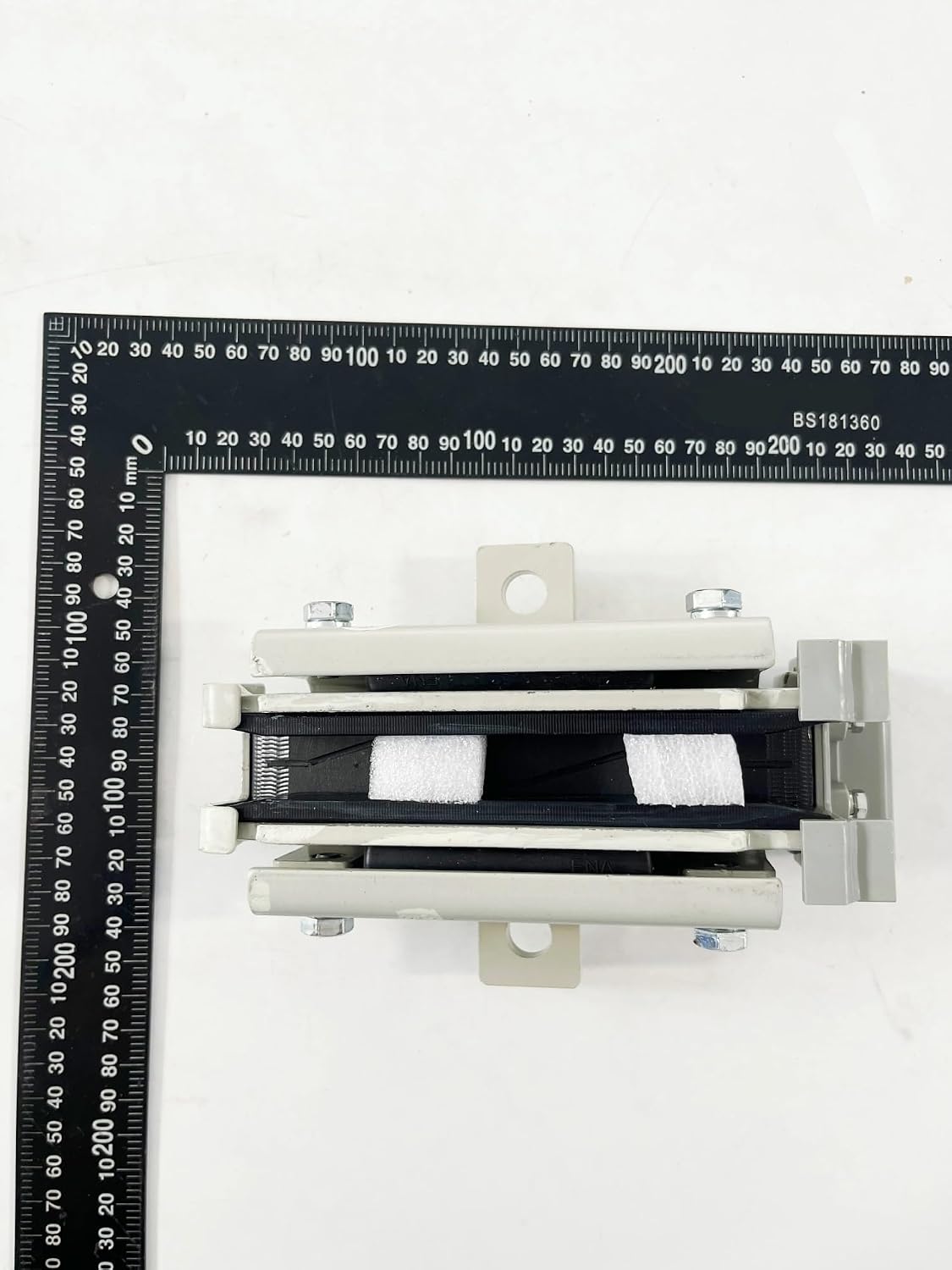 XAA237EP2 Elevator Guide Shoe for 16mm Guide Rails Elevator Spare Parts Lift Spare Parts Includes Accessory Screw Assembly
