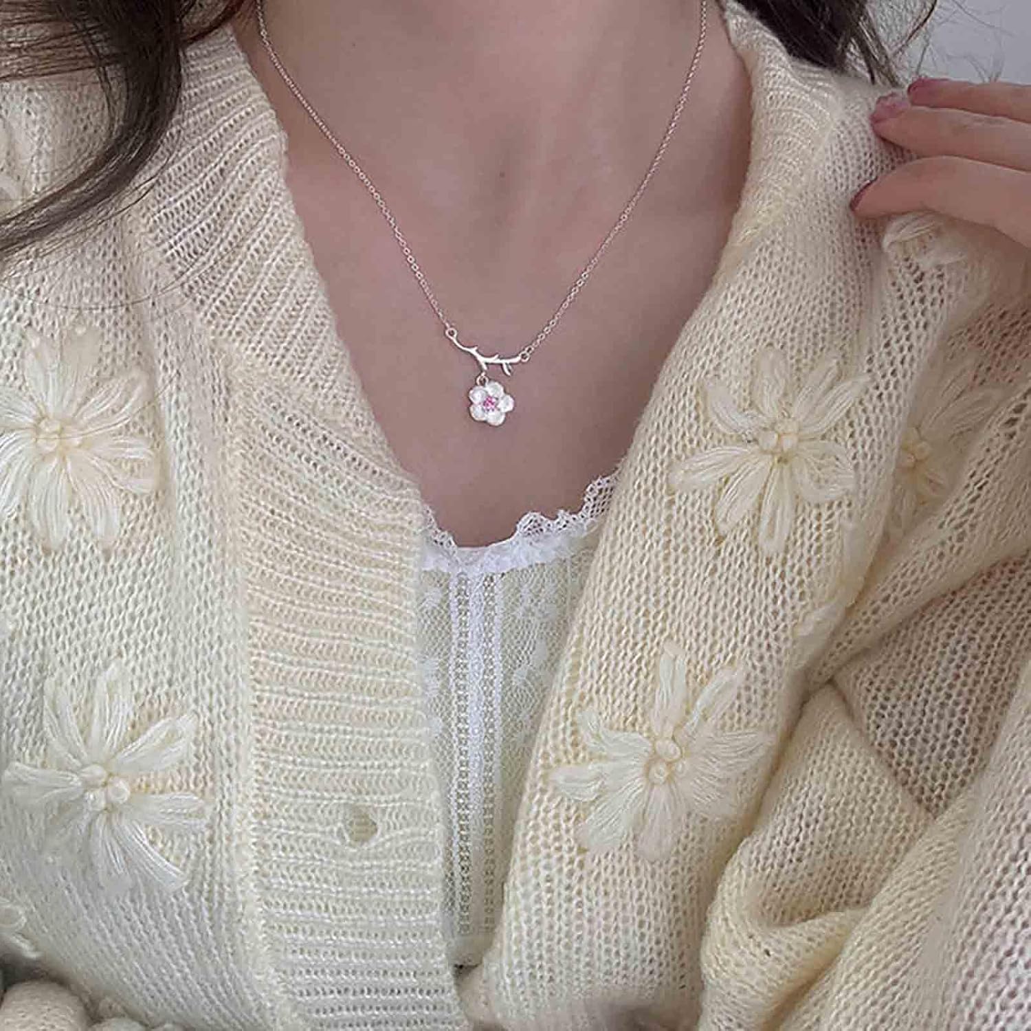 Boho Flower Pendant Necklace Silver Floral Flower Necklace Vintage Cherry Blossoms Choker Necklace Adjustable Wedding Flower Chain Necklace Jewelry for Women - Image 5