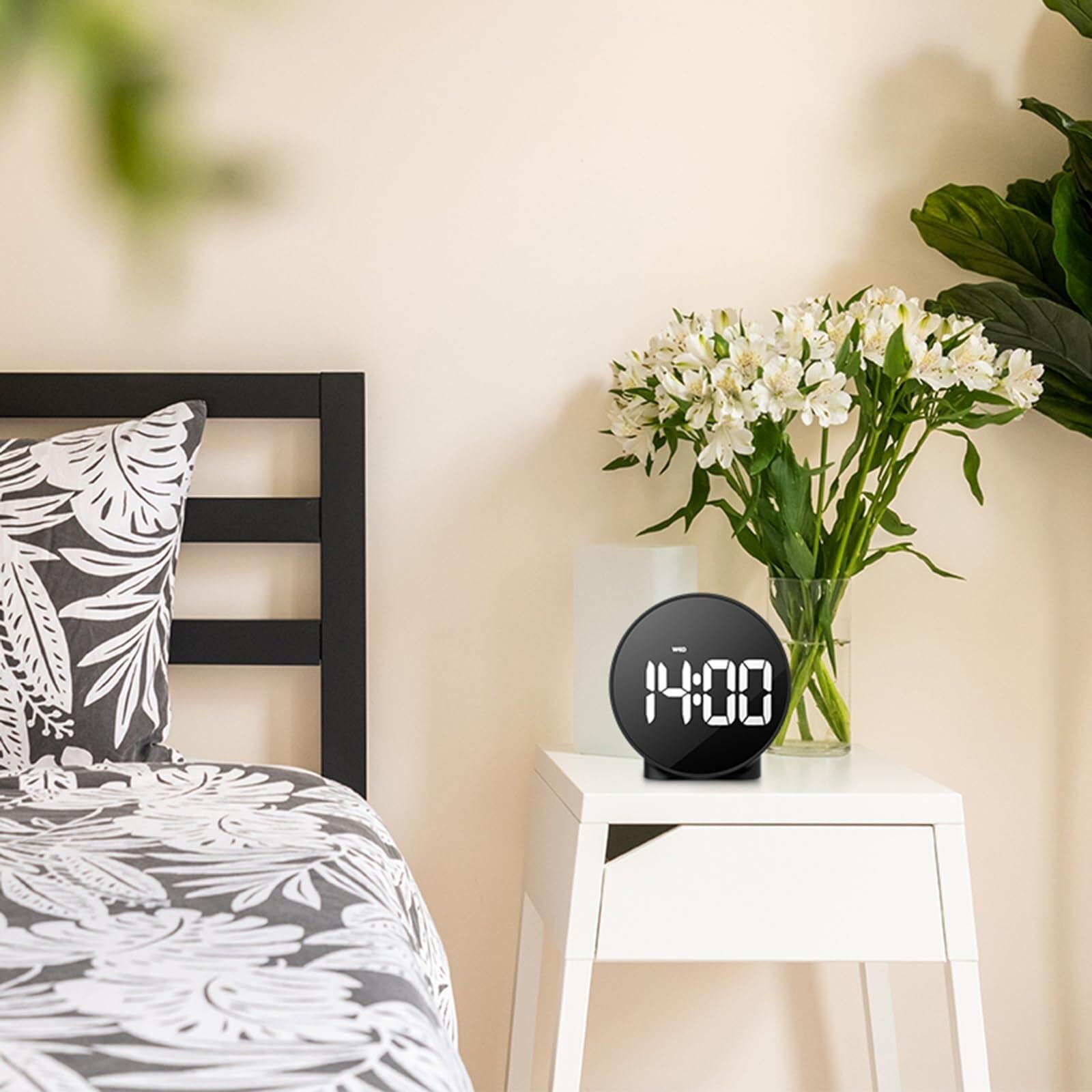 Wecker für den Schreibtisch, digital, klein, rund, einstellbare Helligkeit, für Schlafzimmer, Nachttisch, Büro (weiße Schale)