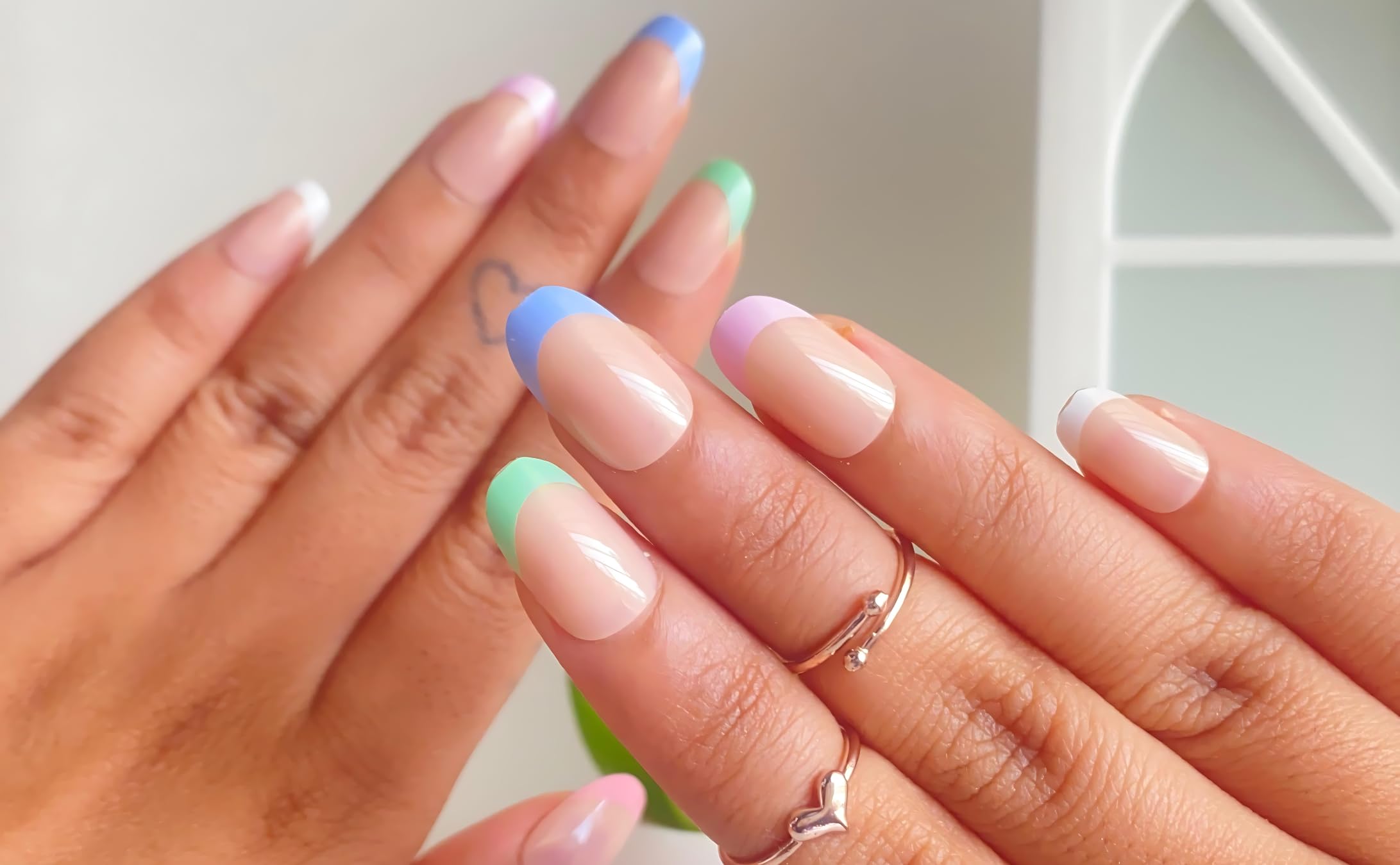 MOON & BLUSH Luxury Pastel French Tip Snap-On Nails, Multi-Colour Tips, Natural Pink Base, 24 pcs.set with Easy Application Kit-image-22