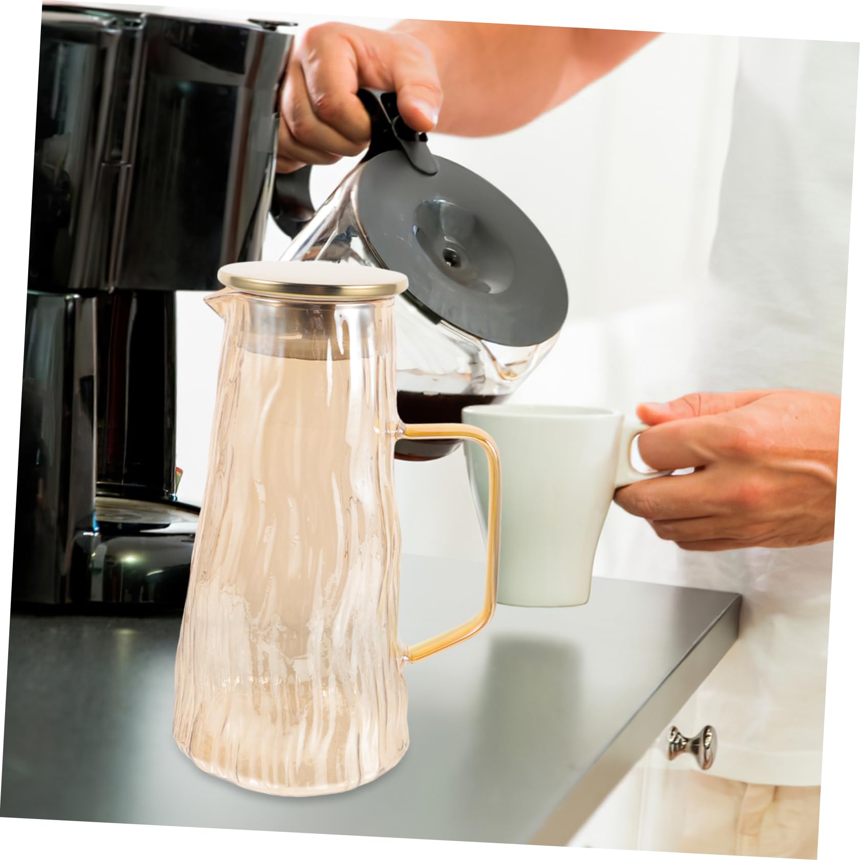 LIFKOME Jarra de Vidrio de 1.5l Infusor de Frutas para Botella de Agua, Diseño Grueso y Capacidad Grande, Color Dorado para Infusiones y Bebidas en Casa