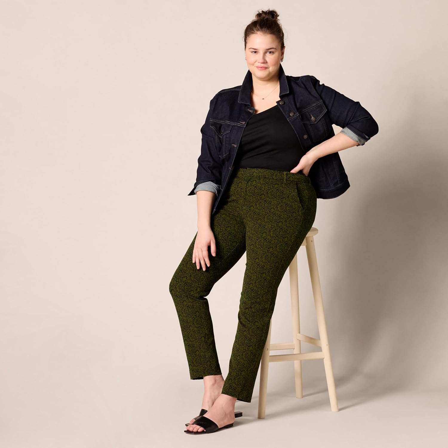 Amazon Essentials Women's Bi-Stretch Full Length Straight Leg Pant - Image 7