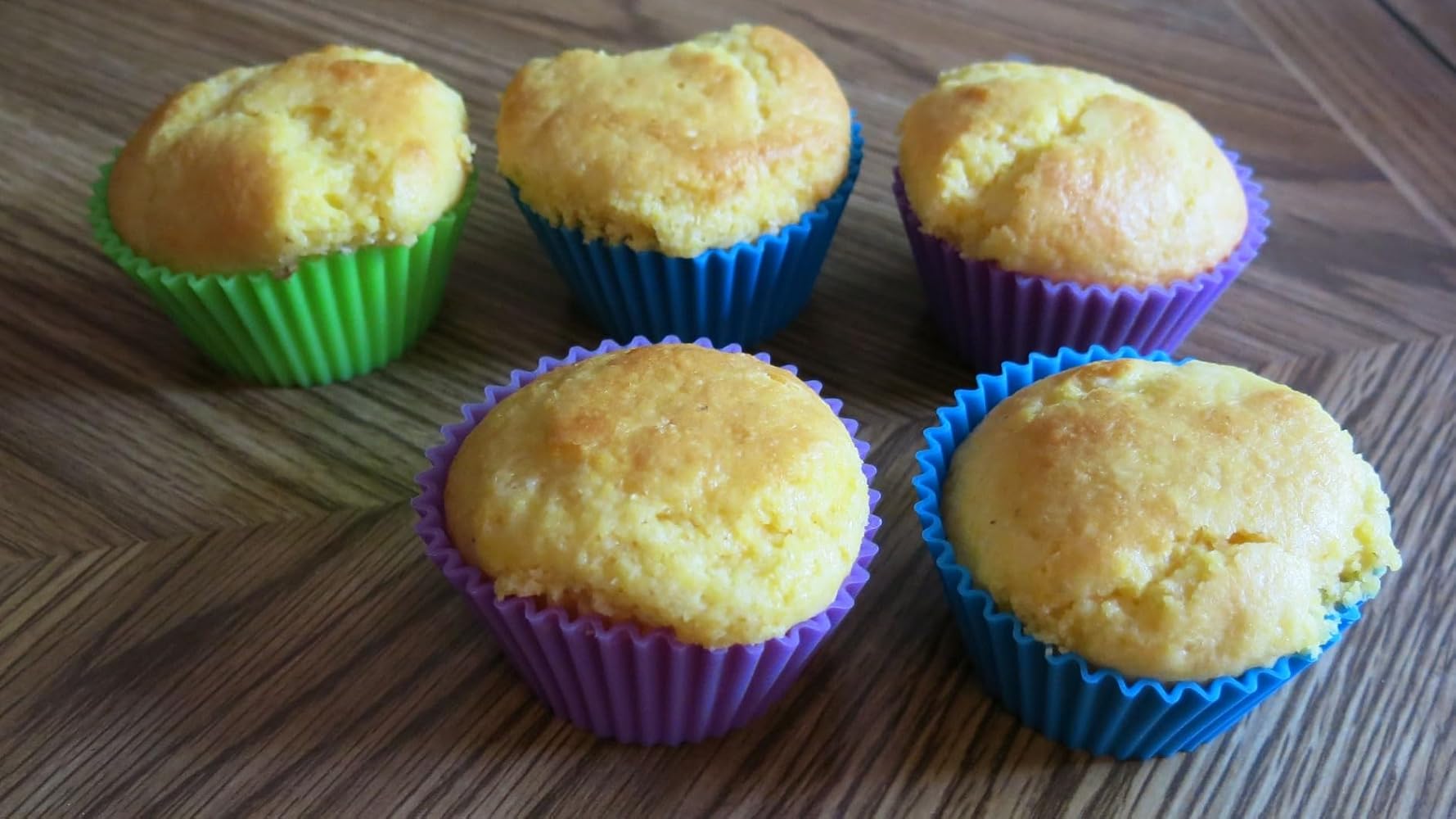 12-Pack Silicone Cupcake Liners – Reusable Nonstick Muffin Baking Cups