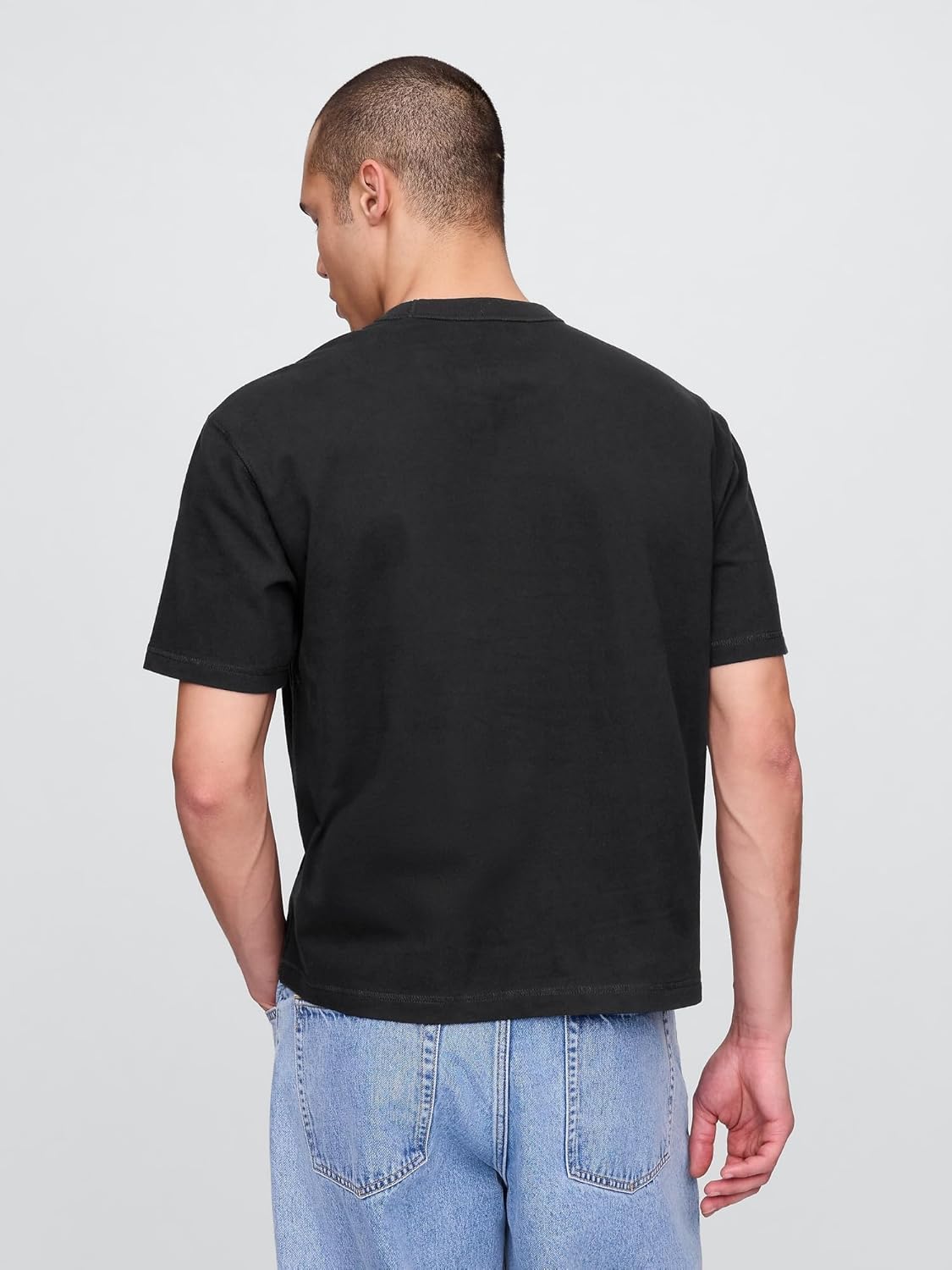Gap Men's Heavyweight Relaxed Cropped Tee