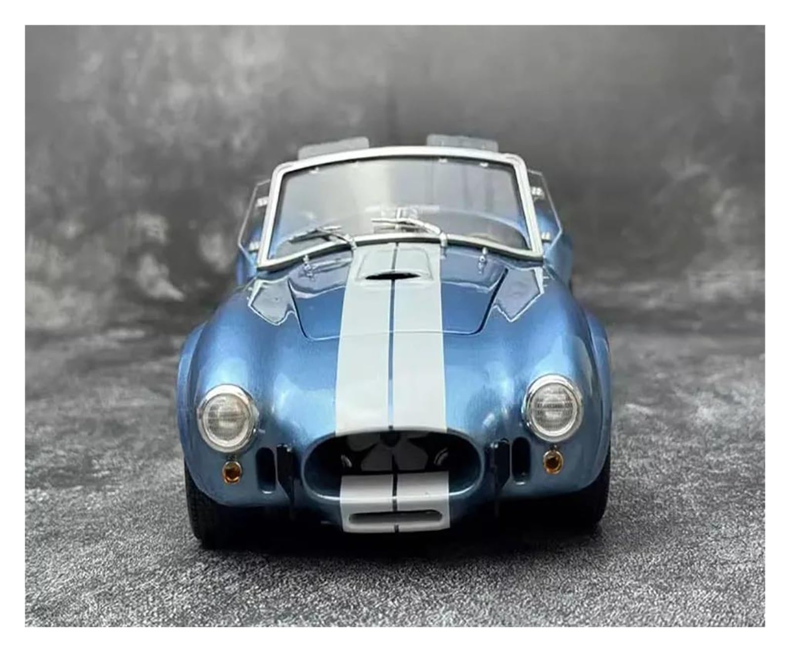 Amazon | 1:18 シェルビーコブラ 427 S/C 合金車モデルスケールダイ