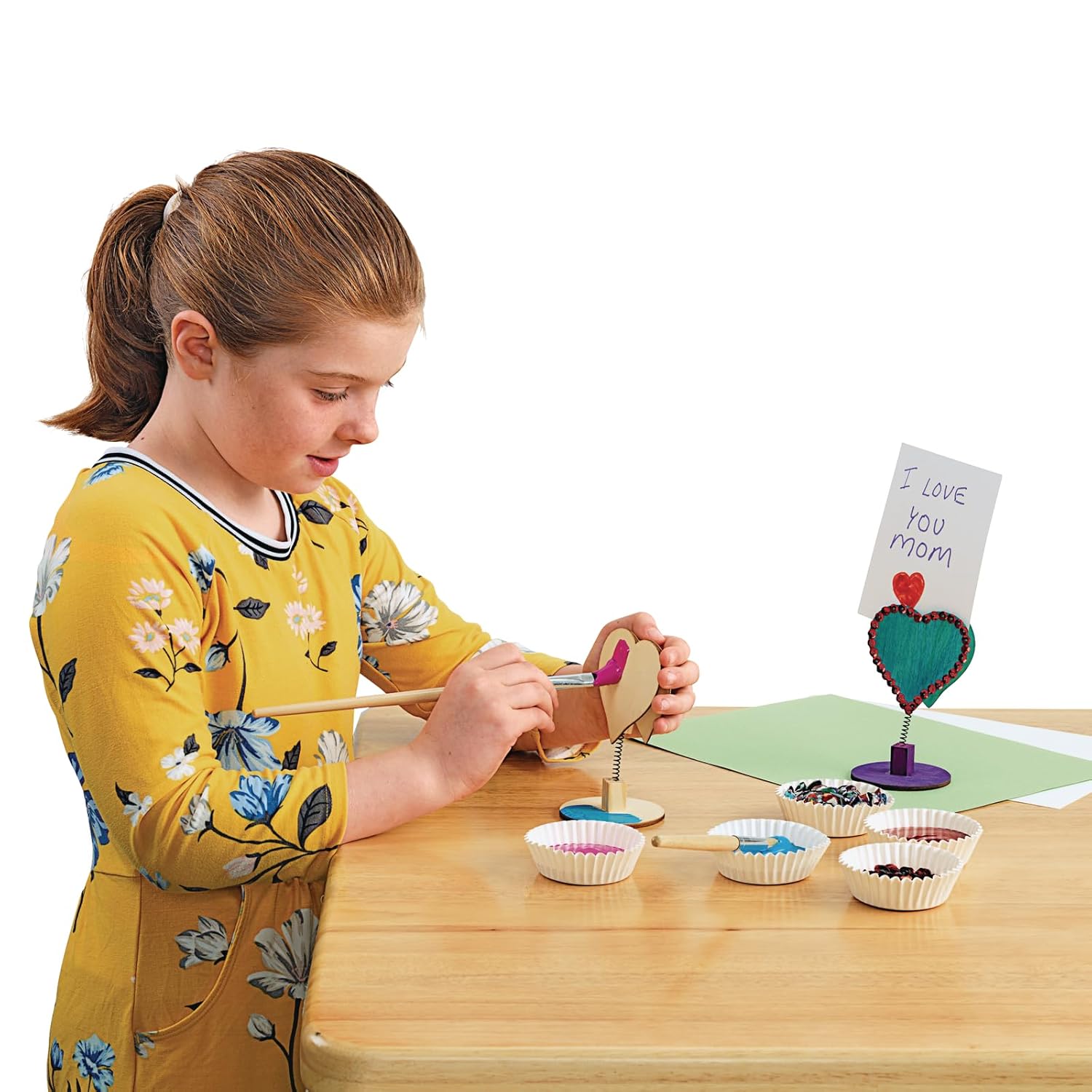 Colorations® Wooden Bobble Heart Note & Photo Holders, Set of 12, Craft for Kids & Fun Home Activities,Keepsake or Give a Personalize Gift, Create Unique & Personal Designs,Craft Project for Children