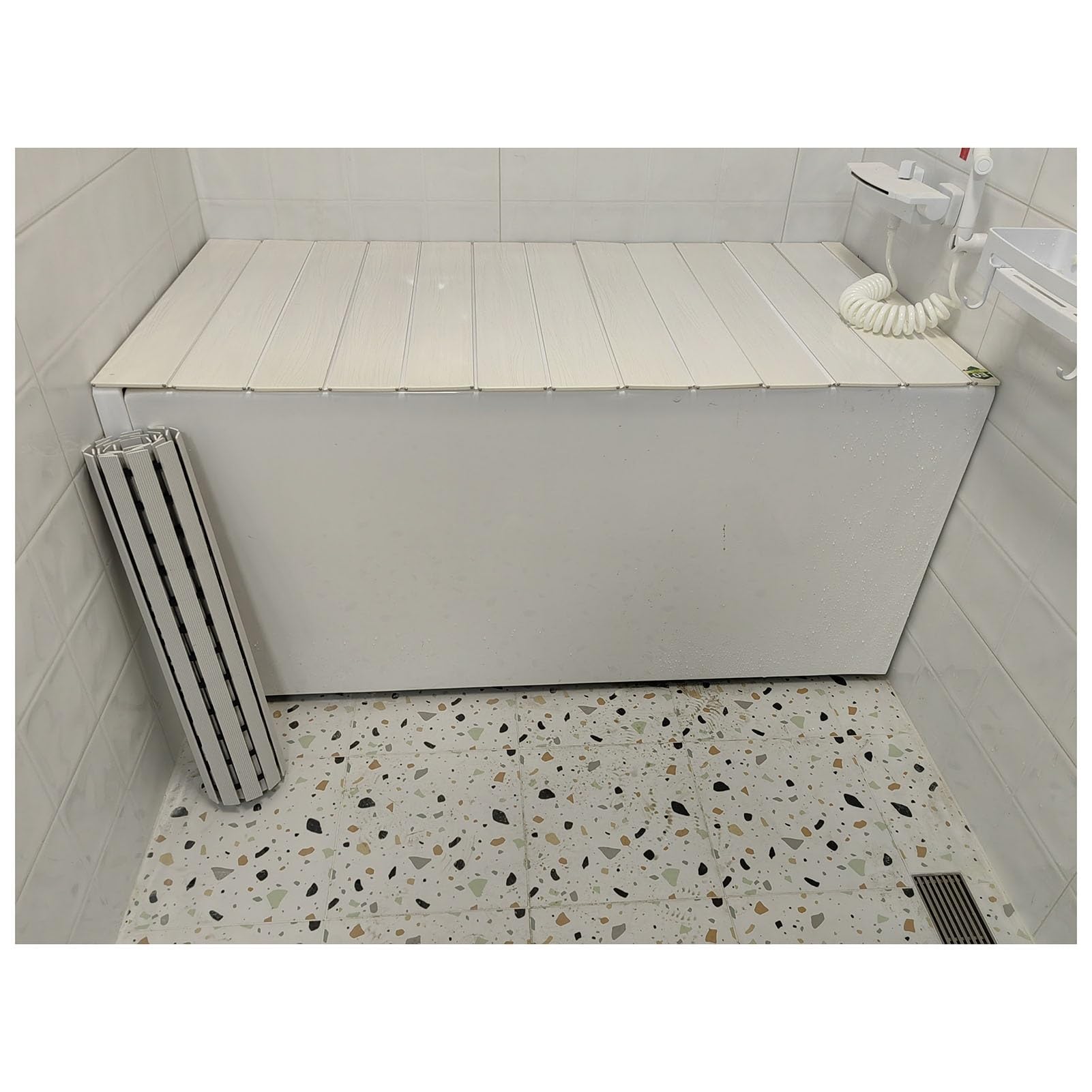 Estante para bañera con placa aislante térmica que mantiene el agua caliente