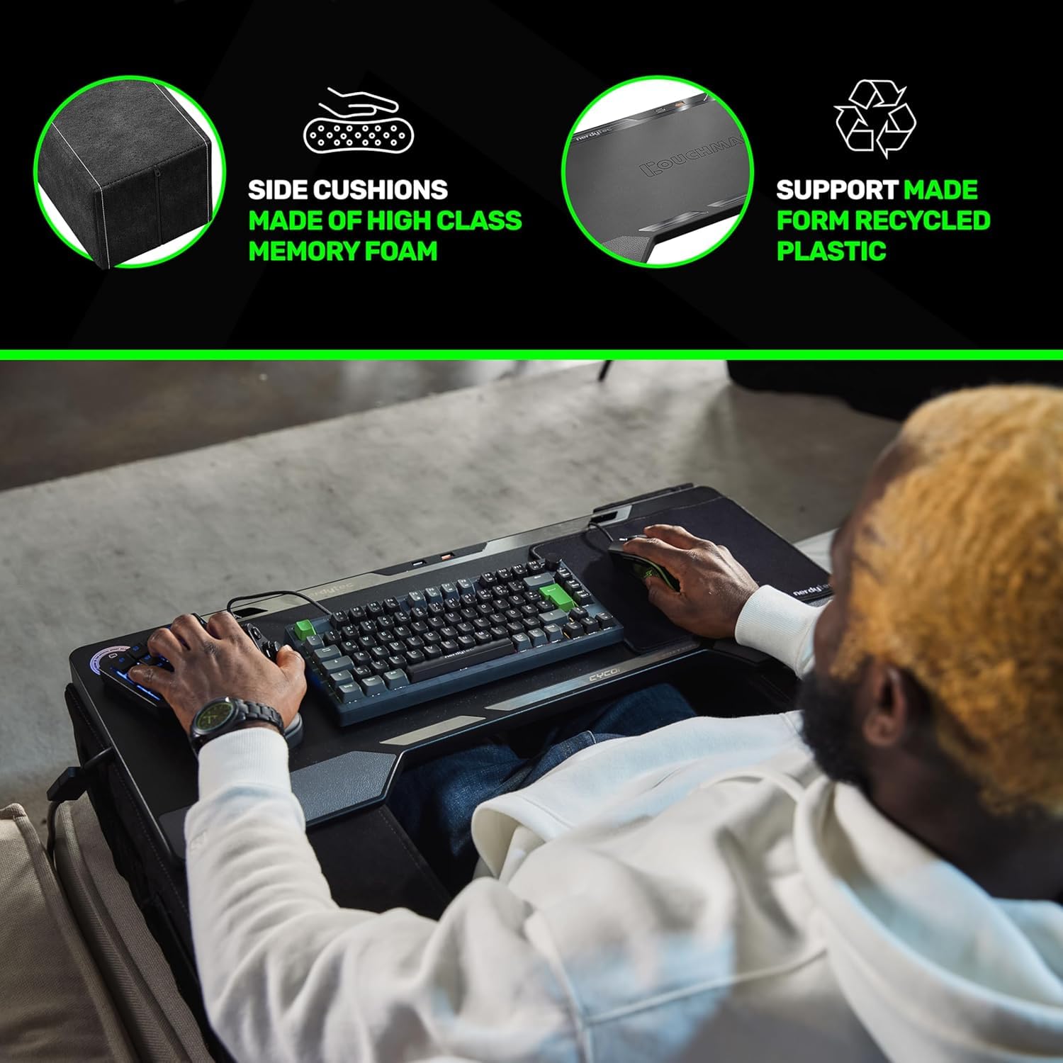 Couchmaster® CYBOSS - Scrivania ergonomica extra large per notebook o periferiche, con cuscino, adatta per letto/divano - lapdesk ergonomico con cuscini - supporto per mouse e tastiera
