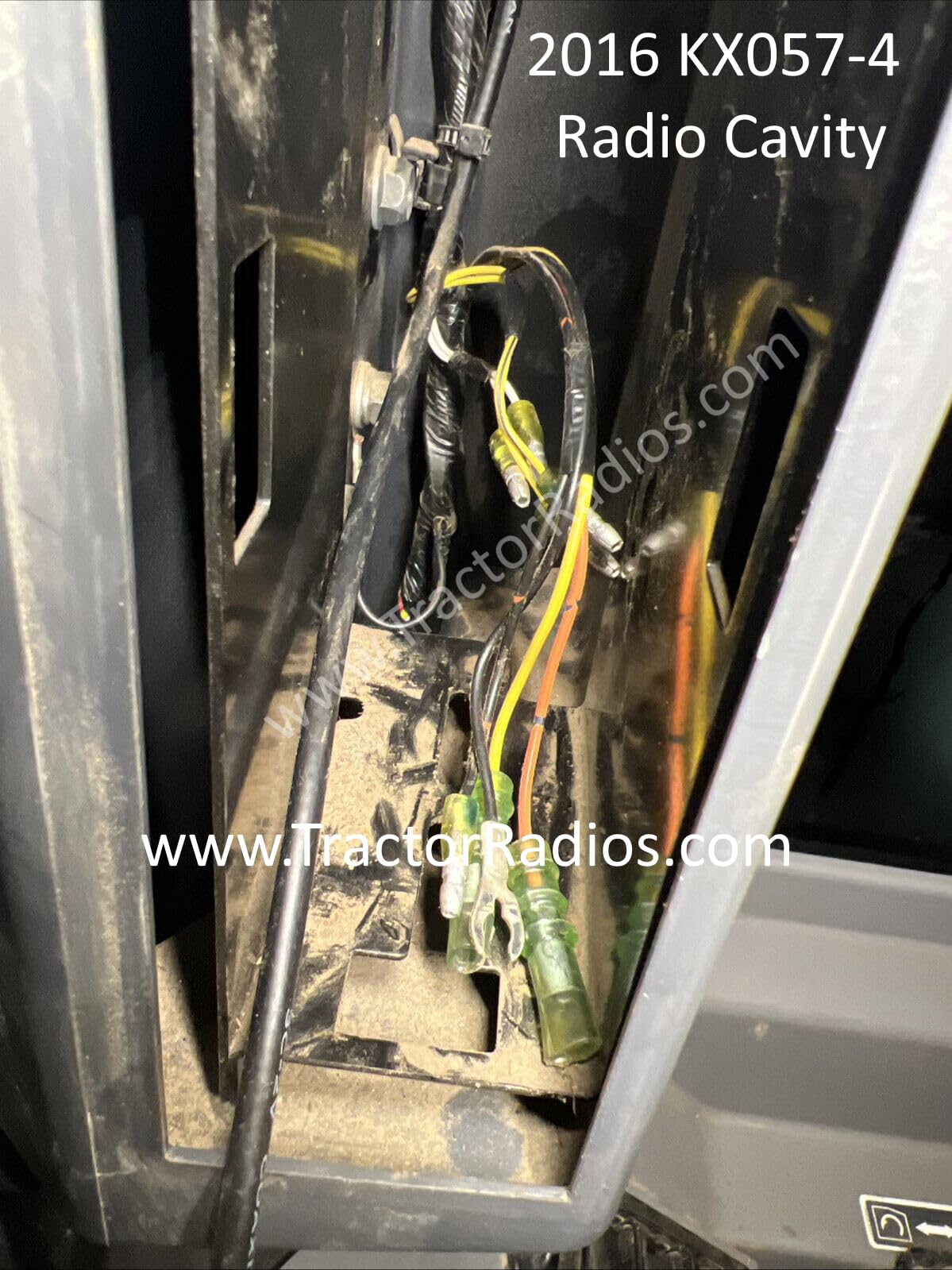 その他 radio Kubota KX Series Excavator Stereo Radio Bluetooth KX040
