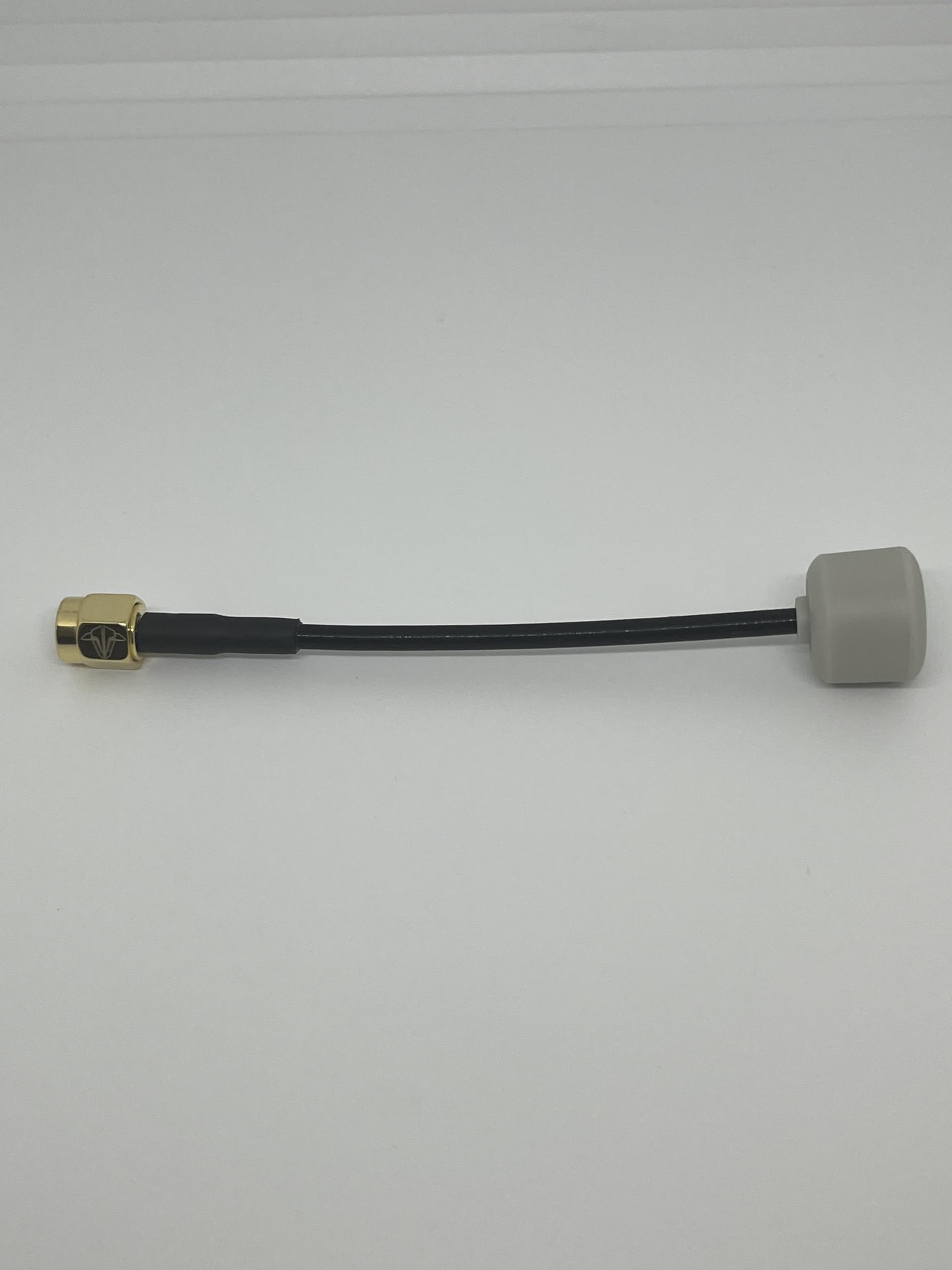 Antenne TBS Triumph Pro 5,8 GHz LHCP SMA – Gain 1,6 dBic, rapport axial de 0,99, antenne de drone FPV compacte, design résistant aux chocs