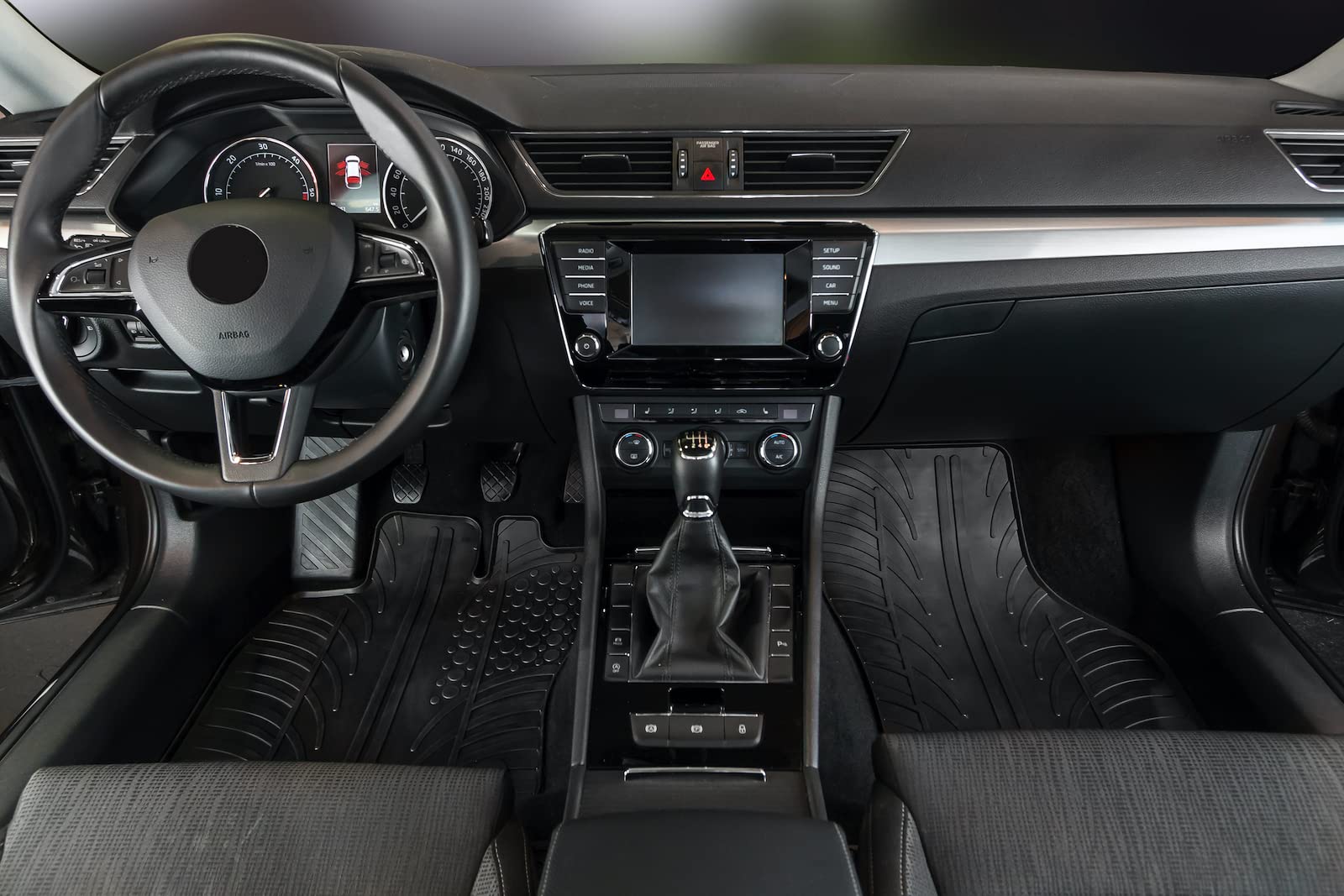 AROBA GL0407 Design Gumowe dywaniki kompatybilne z Mini Cooper 3-drzwiowe F56 od roku produkcji 03.2014> podwyższona krawędź 4-częściowy kolor czarny maty gumowe dywaniki samochodowe dopasowane