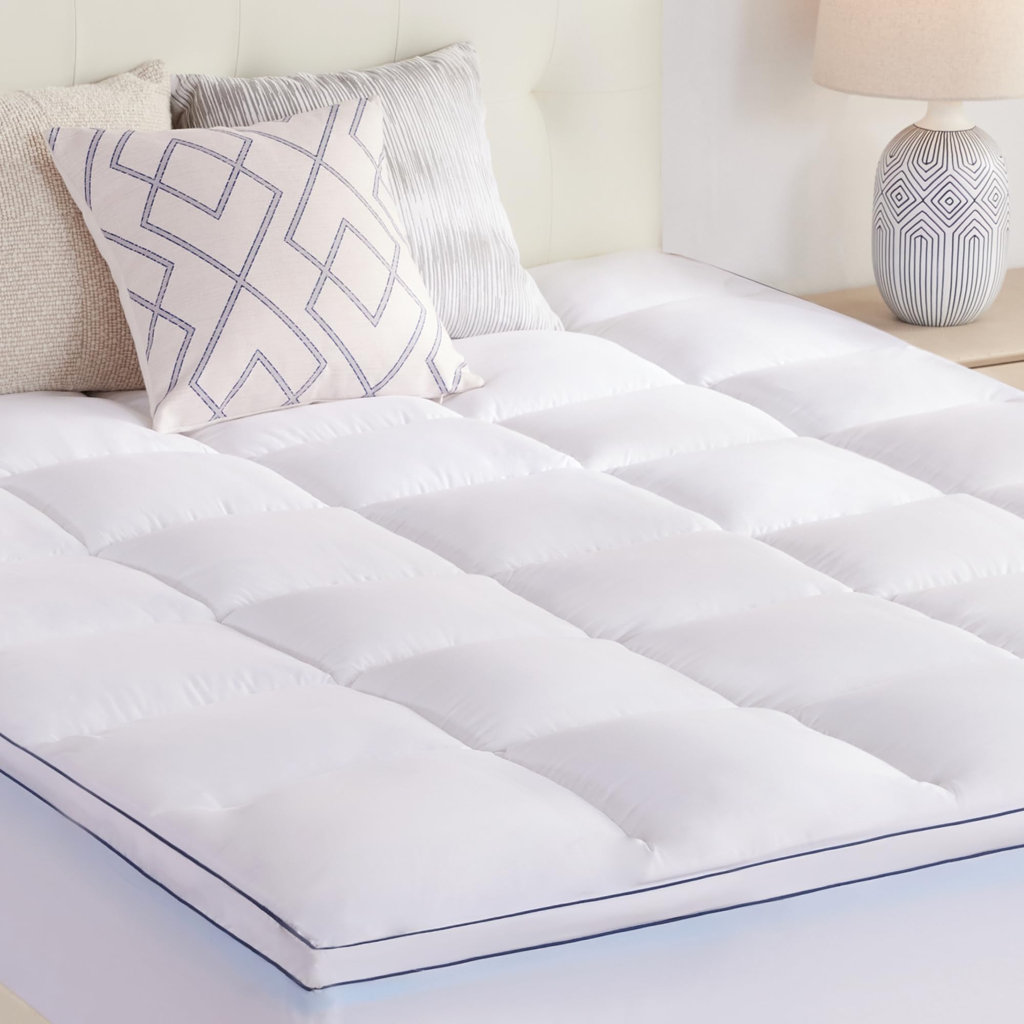 BDEUS 1450 GSM Uncompressed Mattress Pad Full Size, Ultra Soft Pillow Top, Quilted Fitted Double Bed Mattress Topper with Elastic 8-21" Deep Pocket, Ultra Soft Mattress Cover - 54"x75", Full