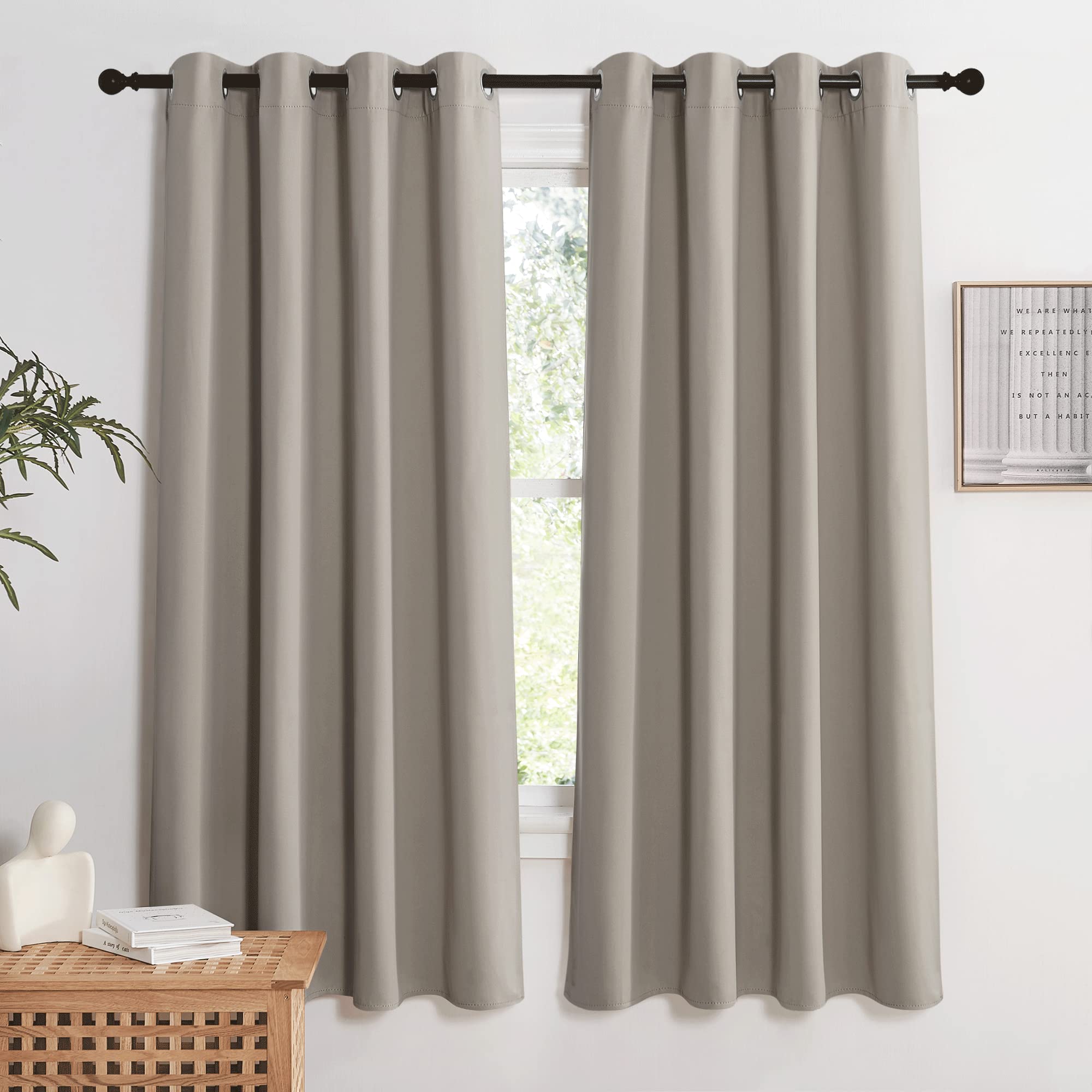 KGORGE Verdunklungsvorhänge Kurz Vorhang Blickdicht mit Ösen | Thermovorhang Hitzeschutz,Verdunkelung,Sonnenschutz,Blackout Curtains,für Schafzimmer/Küche
