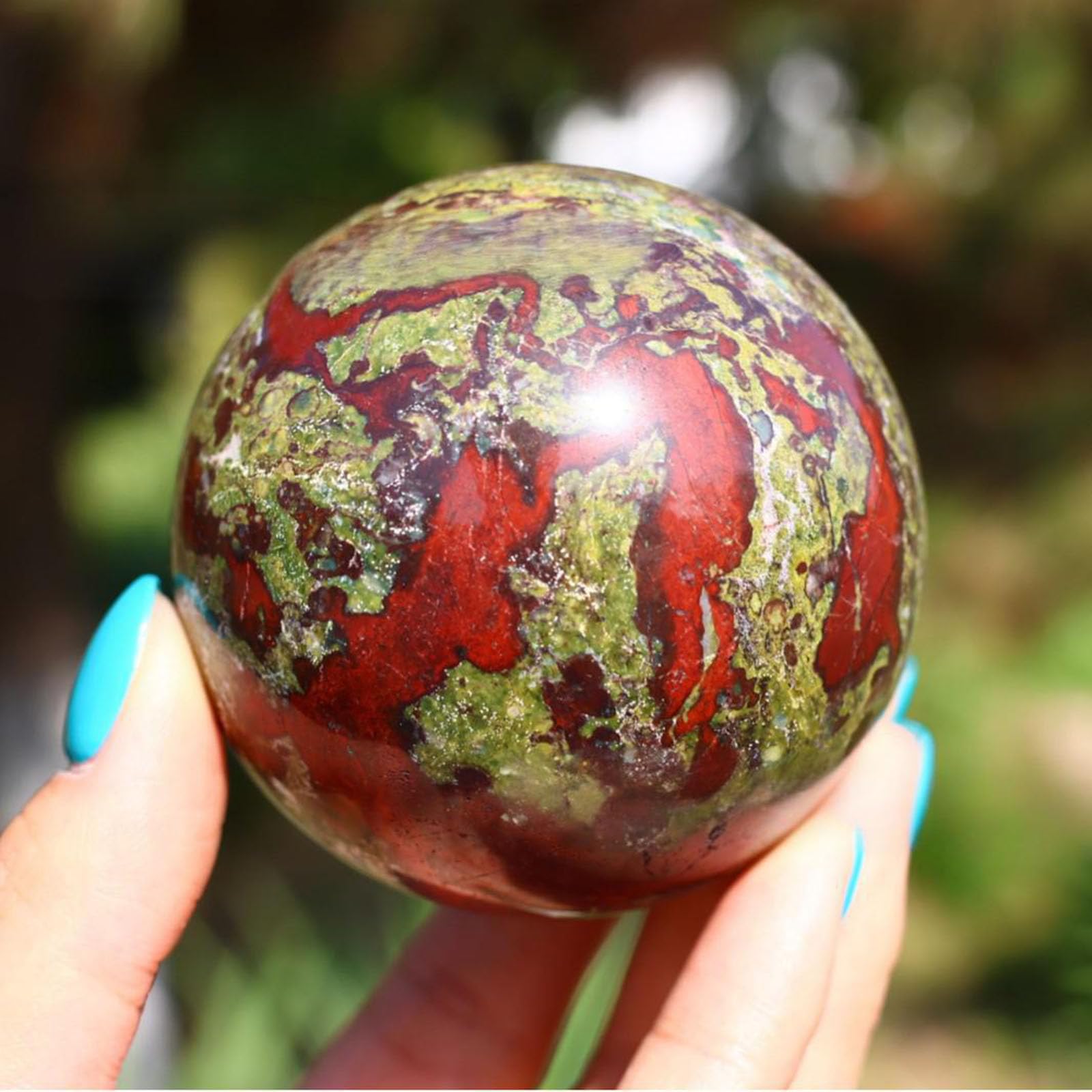 YLQUXEUV 1pc Dragon Blood Stone Sphere for Home Decor, Green Rock Quartz Crystal Ball Sculpture Figurine for Fengshui, Divination,Gifts,60~65mm