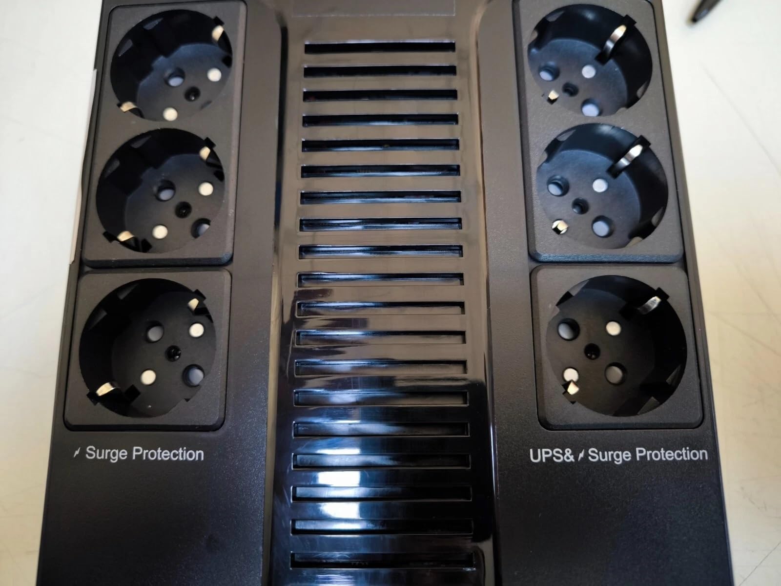 Gruppo di continuità 1400VA 900W UPS 6 SCHUKO PER PC TELECAMERE VIDEOSORVEGLIANZA TV COMPUTER