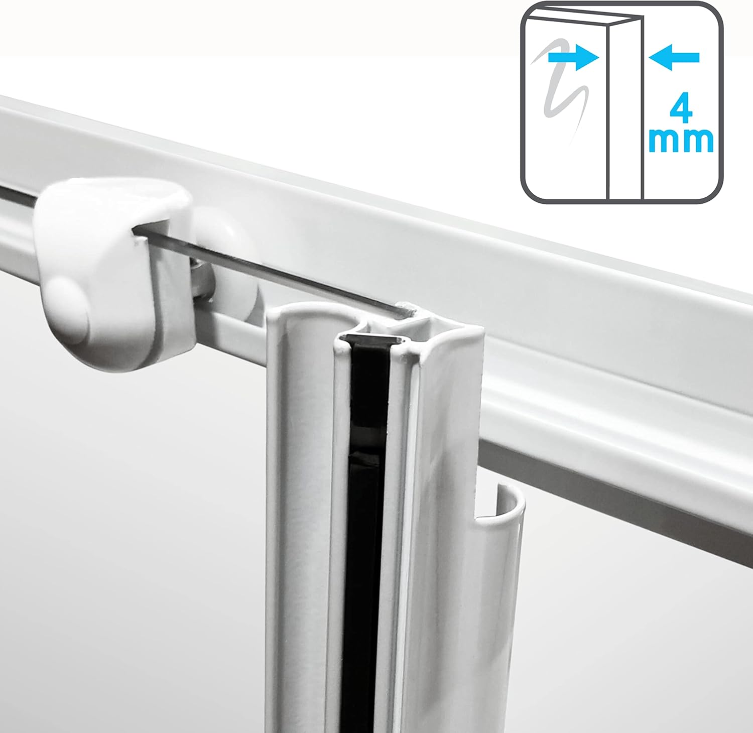 Close-up of 4mm glass thickness for SENSEA shower enclosure
