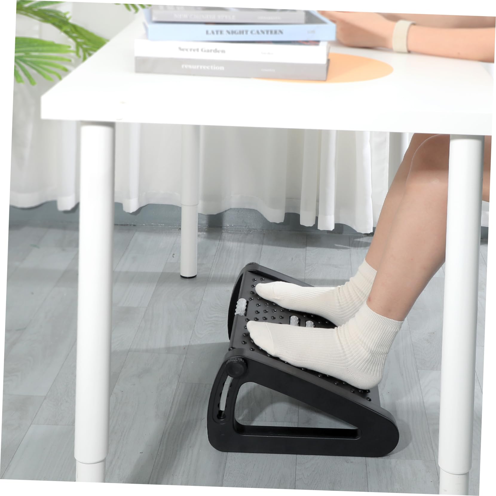 Gadpiparty Poggiapiedi Ergonomico per Ufficio Nero, con Rullo Massaggiatore e Angolo Inclinabile, per Casa e Biblioteca, Sollievo Dalla Stanchezza