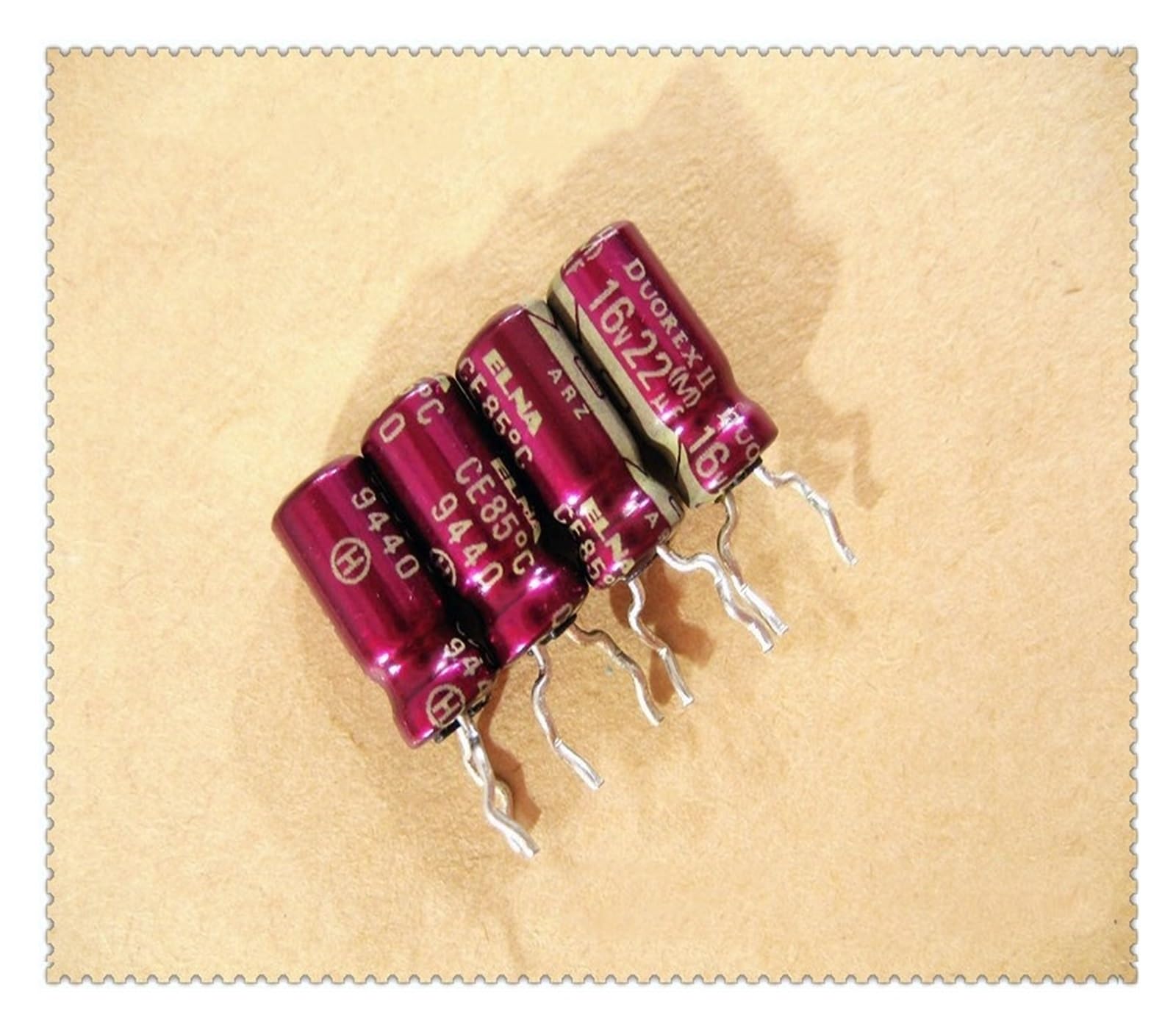 Condensateur électrolytique 22uF 16V Violet II Génération haute fidélité x10