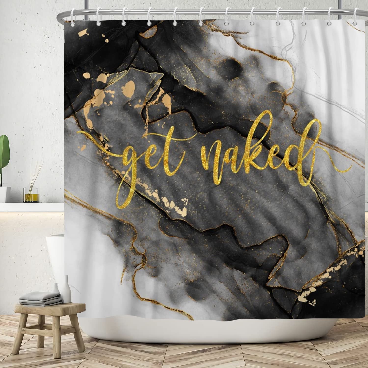 Duschvorhang 'Get Naked' – 183x183 Cm, Aus Polyester, Lustiger Spruch, Wasserfest, Inkl. 12 Haken, Weiß