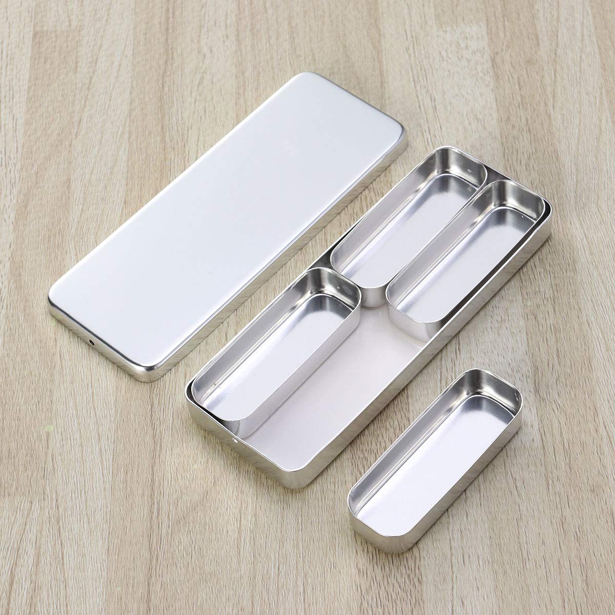 Boîte chirurgicale en aluminium à cassette dentaire 4 compartiments plateau de rangement pour désinfection (couleur : argent)