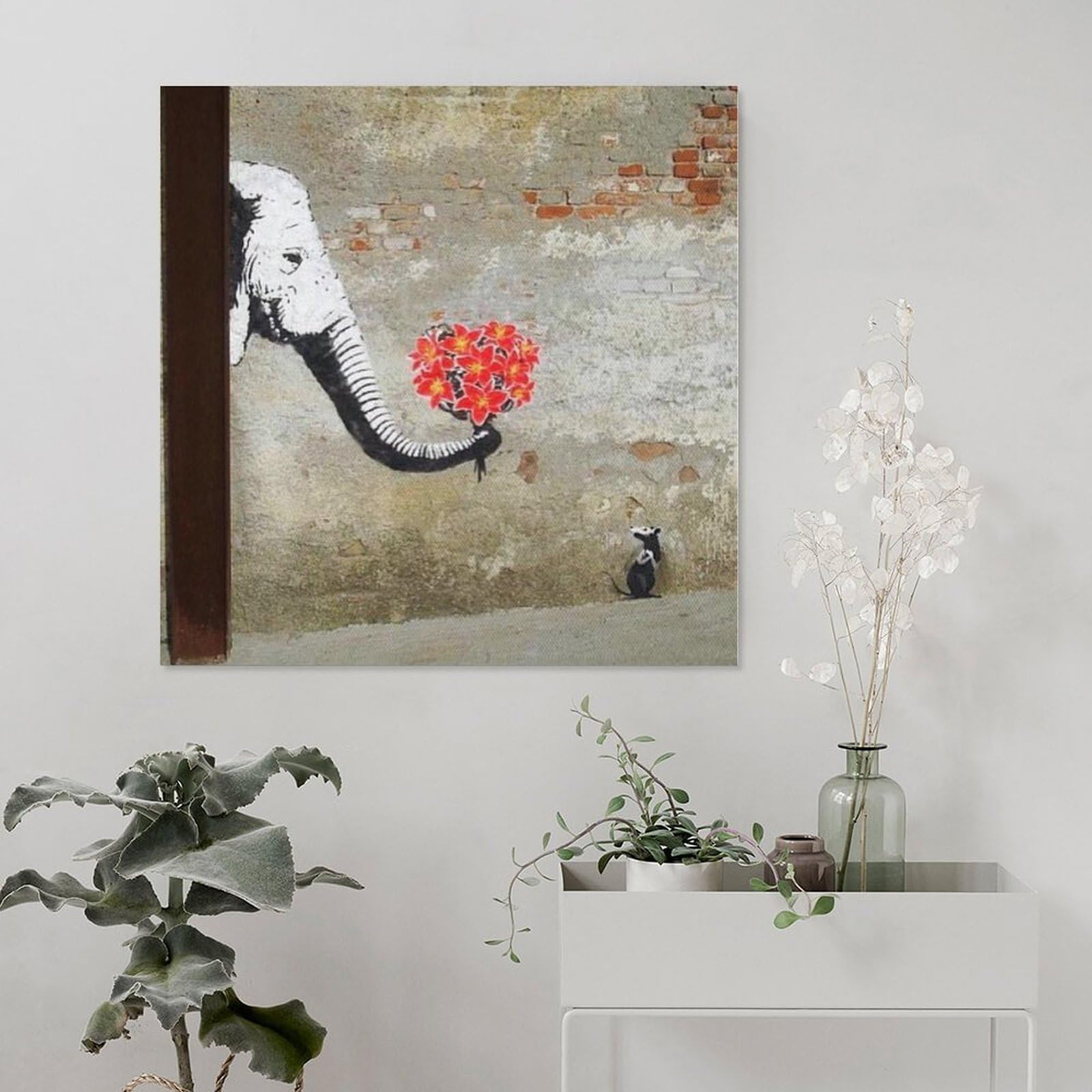 Amazon.co.jp: バンクシー - 象、花、マウスストリートウォール