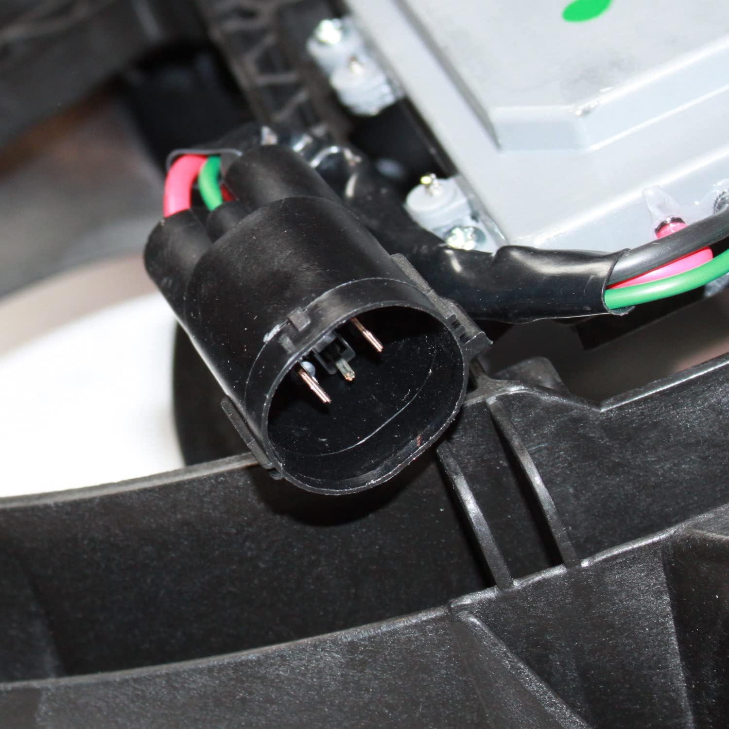 TYC Dual Radiator and Condenser Fan Assembly Compatible with 2006-2011 Ford Crown Victoria