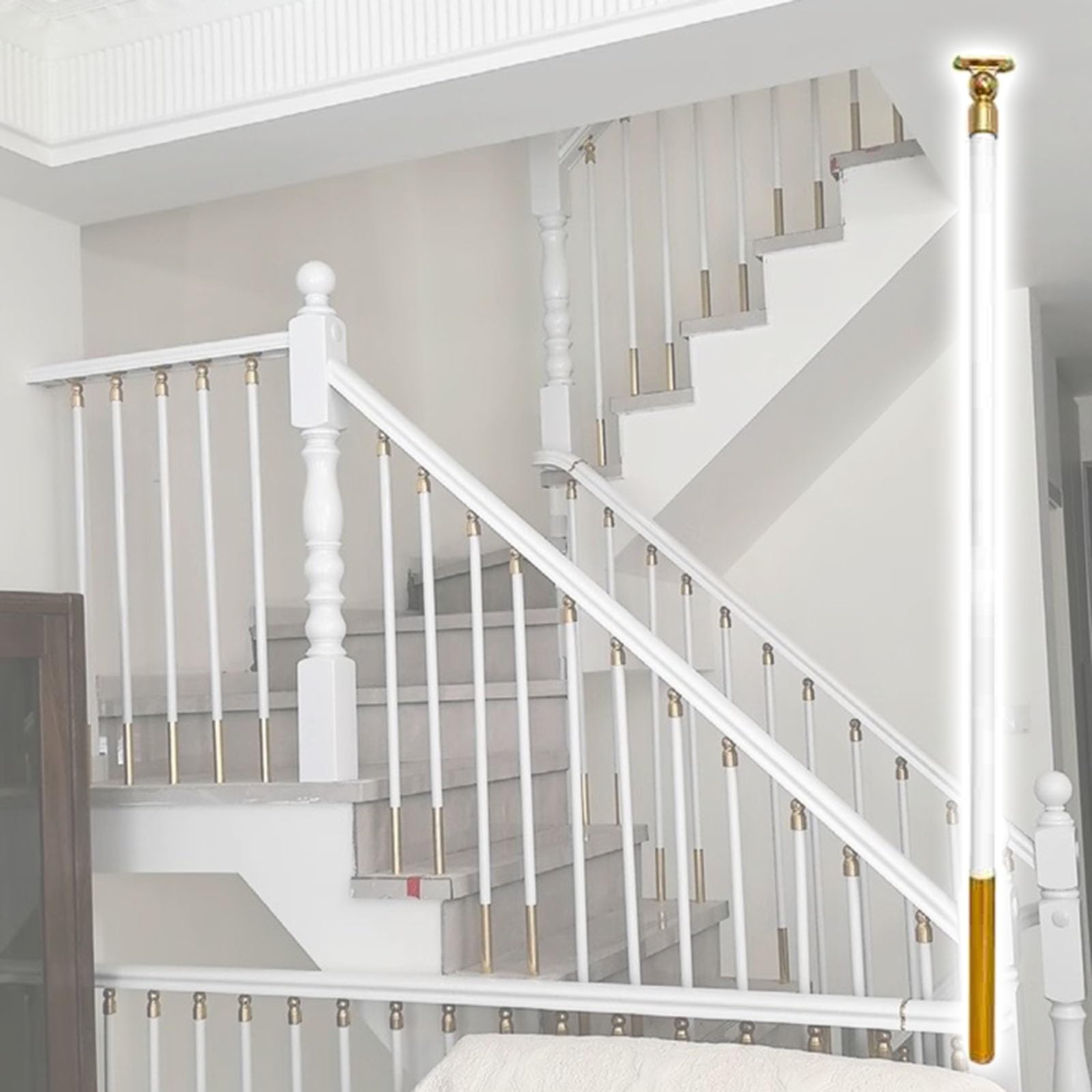 Barreaux pour escaliers en métal blanc et main courante avec fixations pivotantes, lot de 8